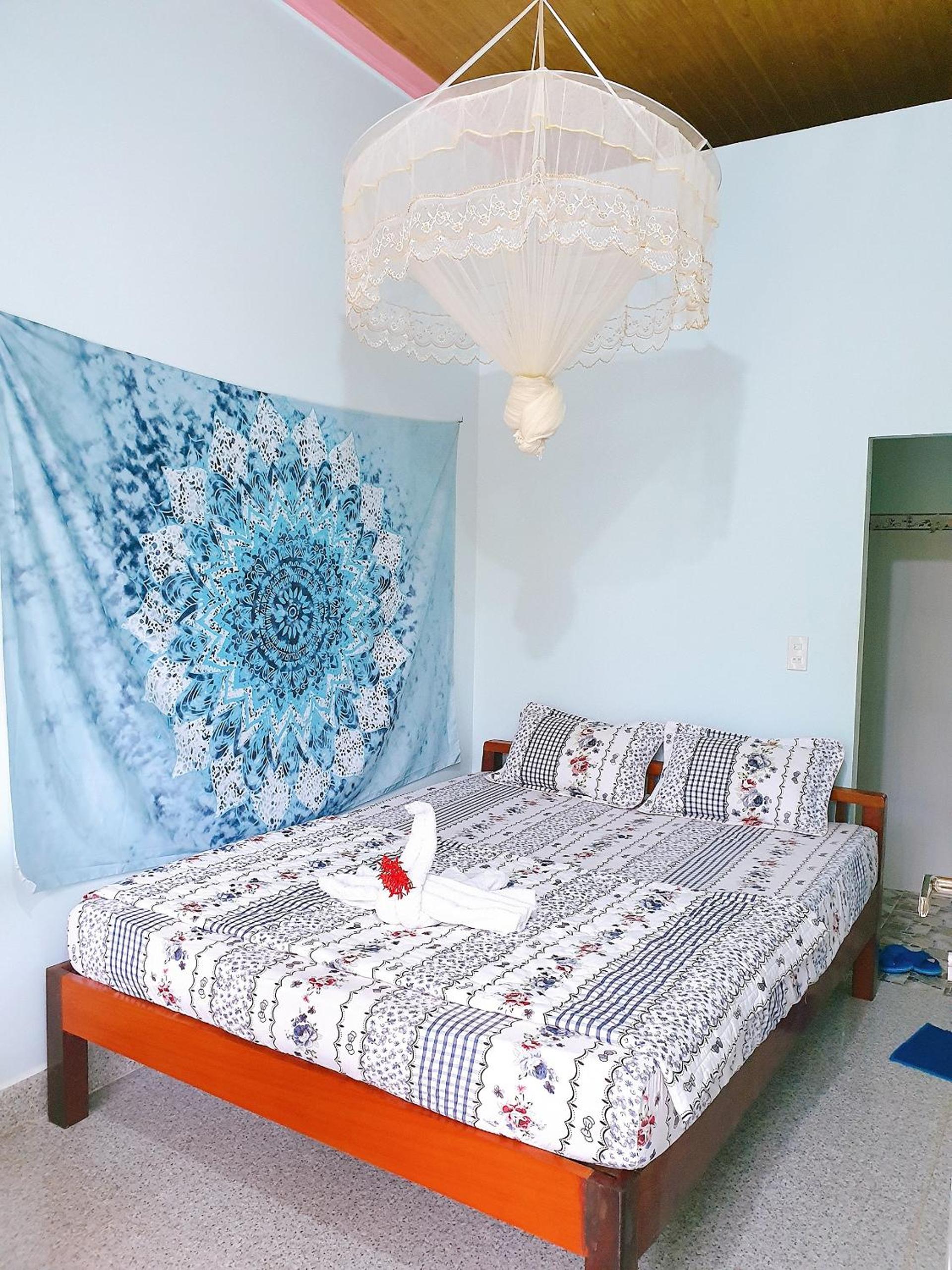 Standard King Room photo 2