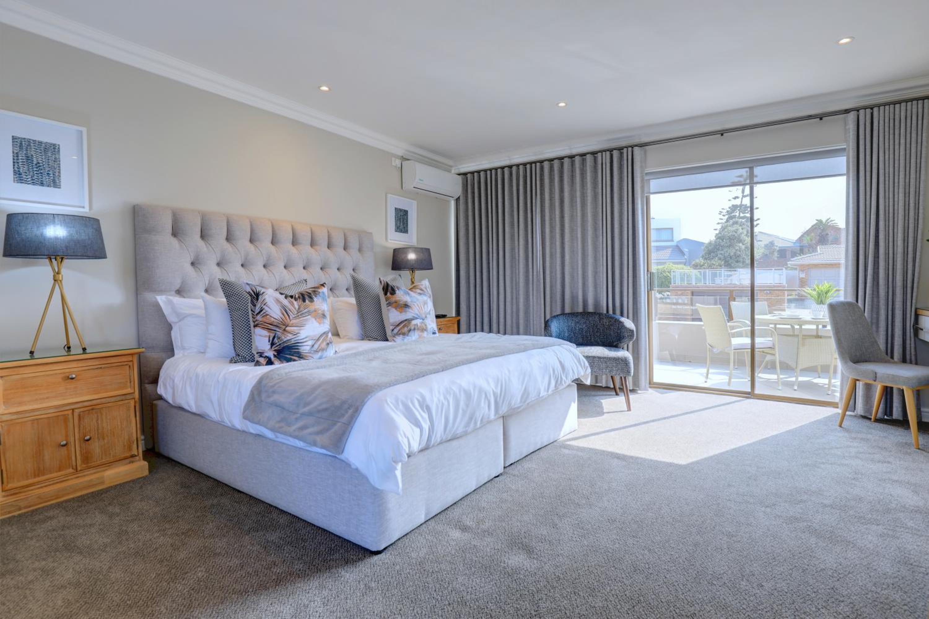 Queen Room - Photo 1