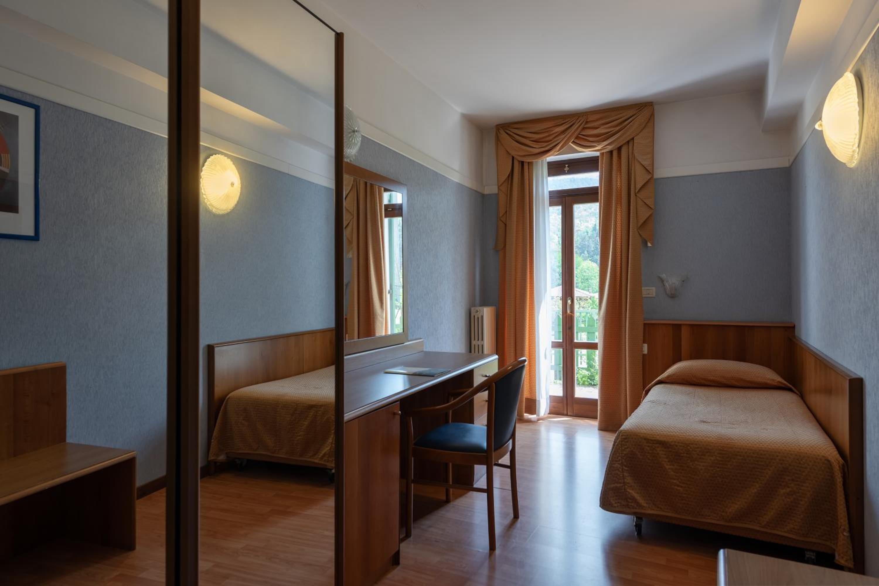 Single Room photo 1