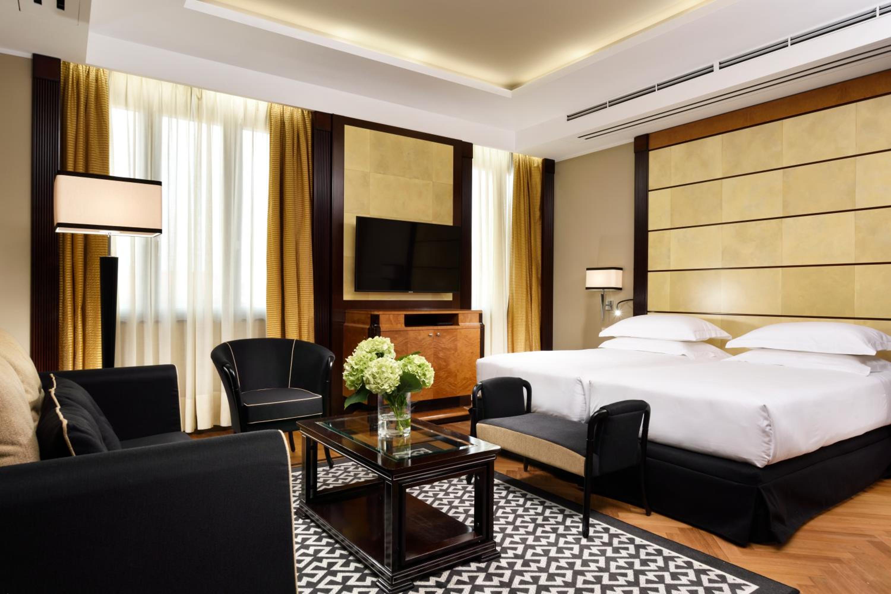 Junior Suite - Photo 1