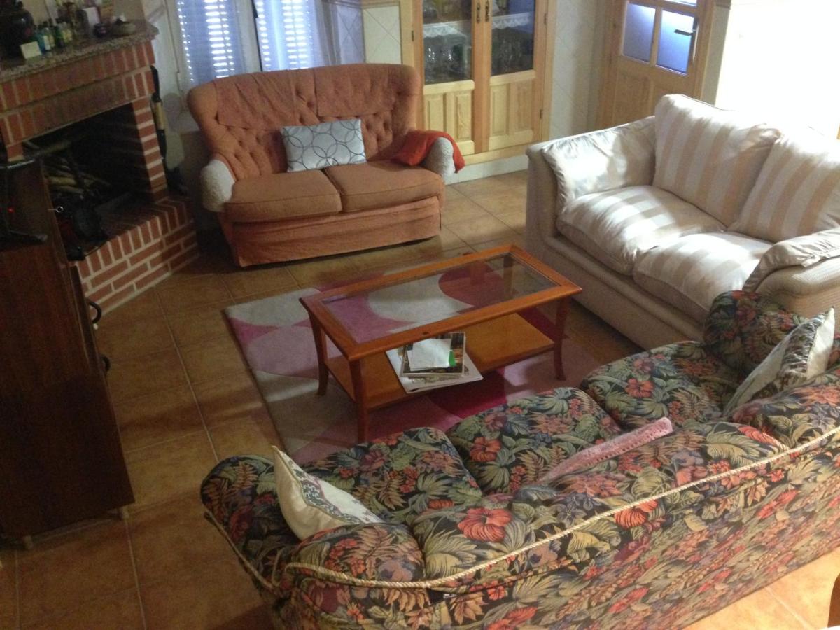 Deluxe Apartment photo 2