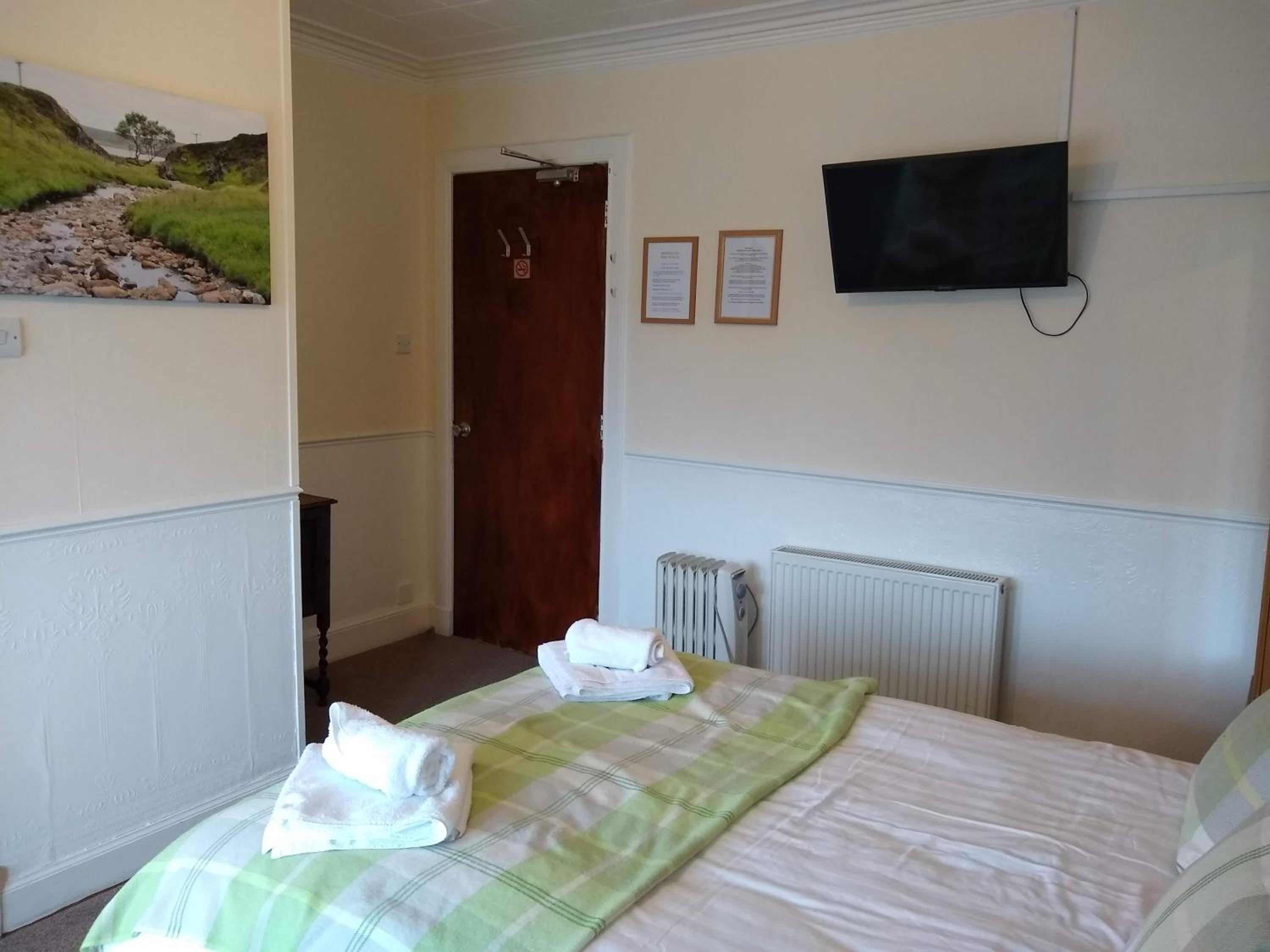 Double Room with Private Bathroom photo 2