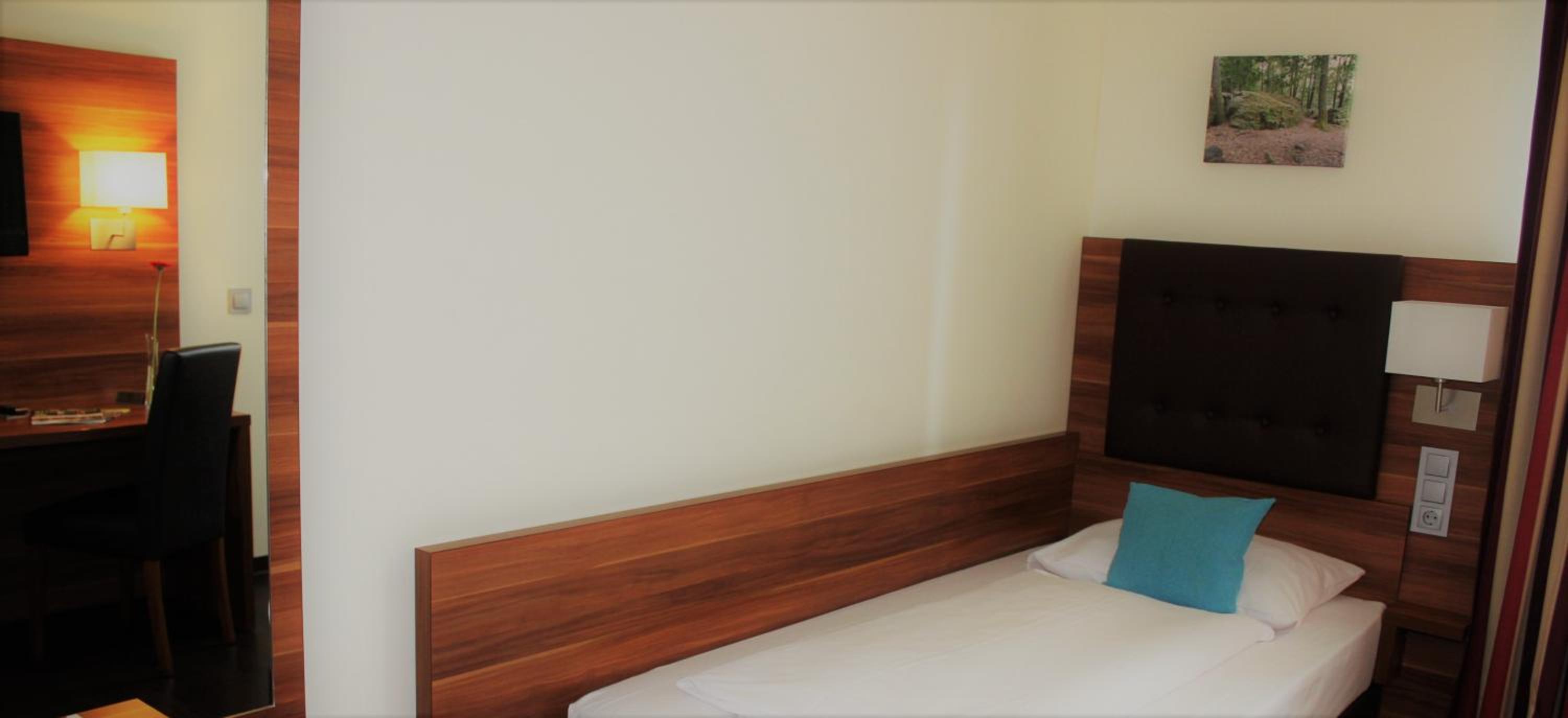 Standard Single Room photo 3