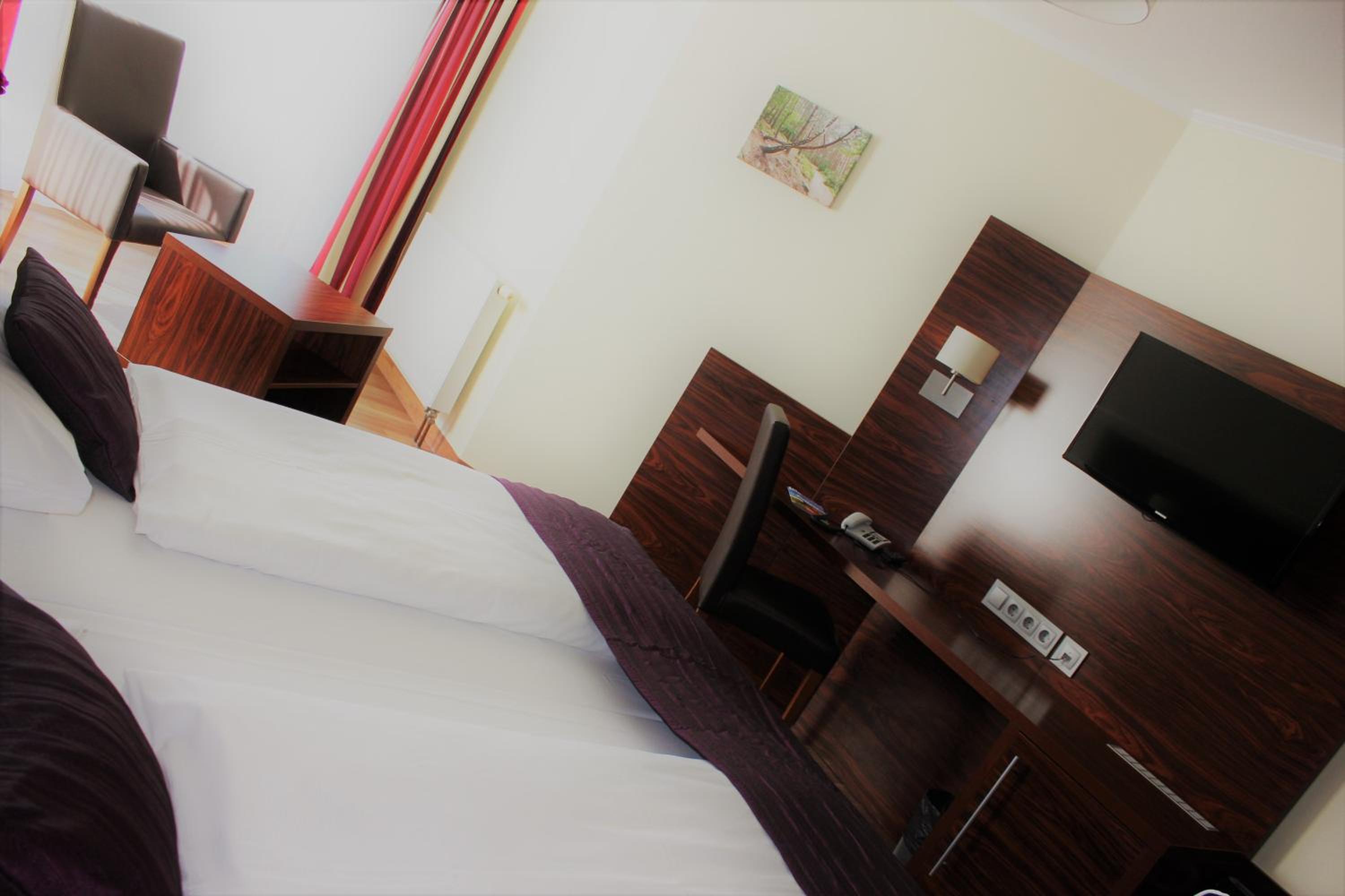 Standard Double Room photo 2