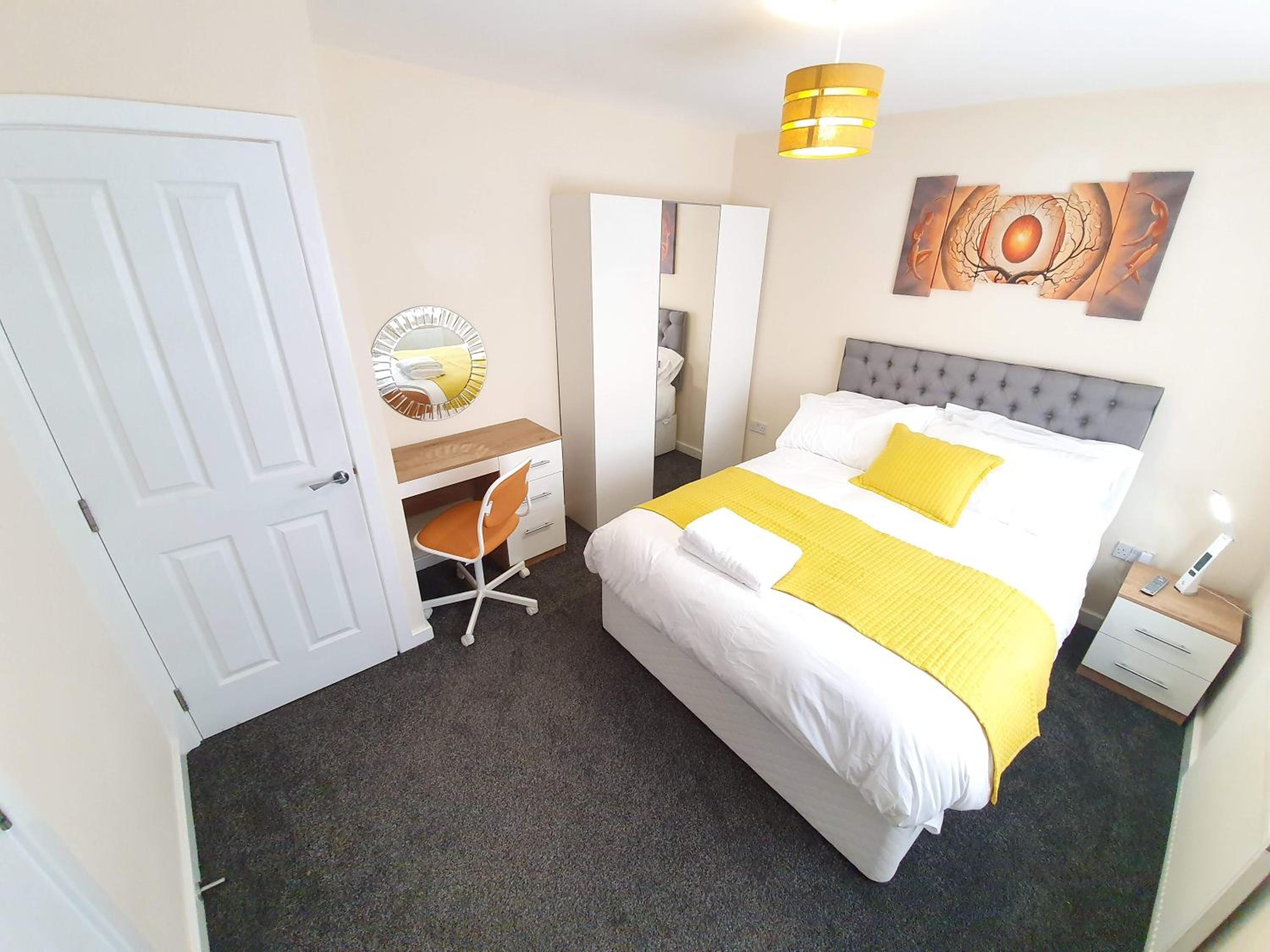 Three-Bedroom Apartment - Photo 1