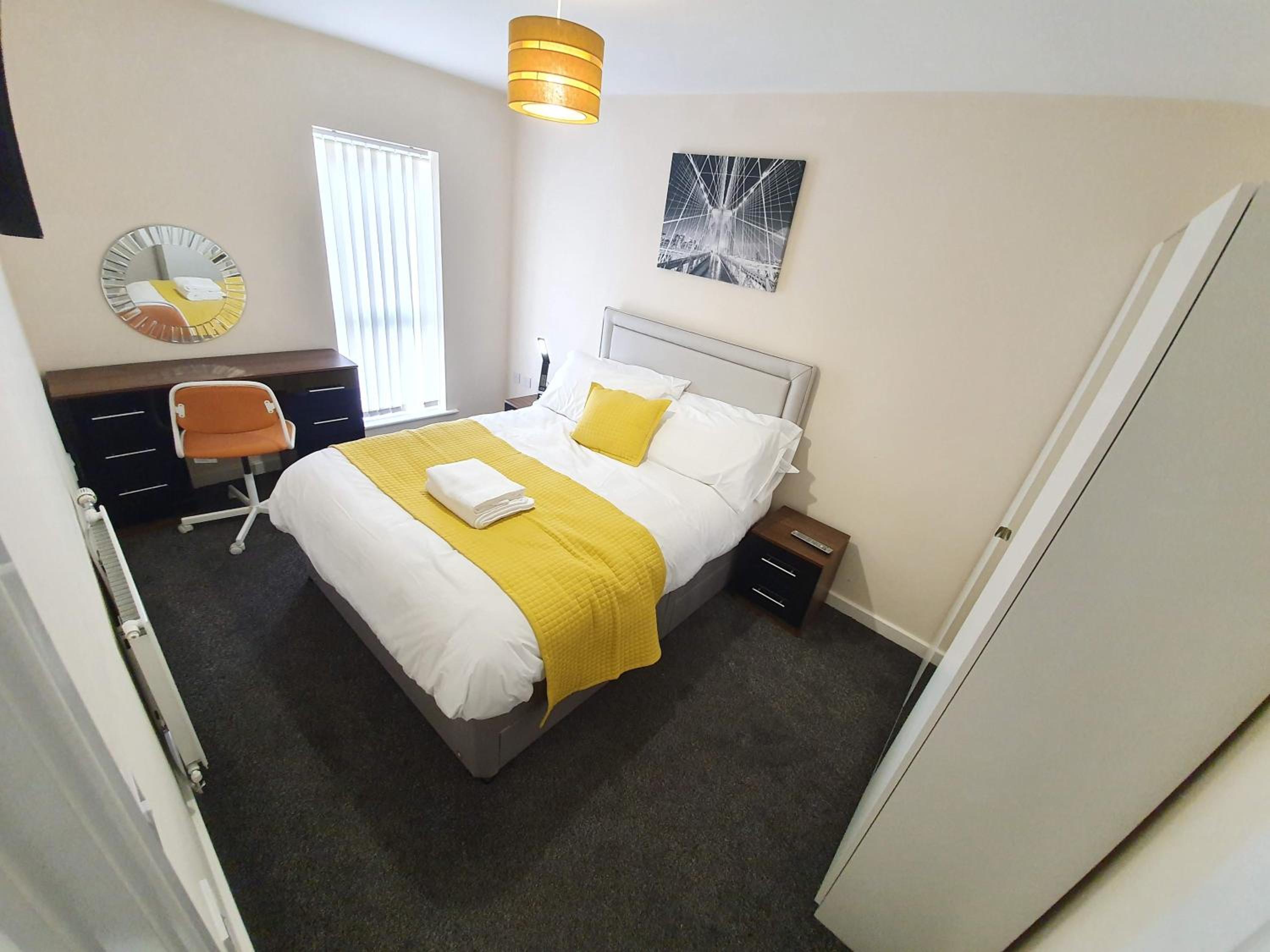 Three-Bedroom Apartment - Photo 14
