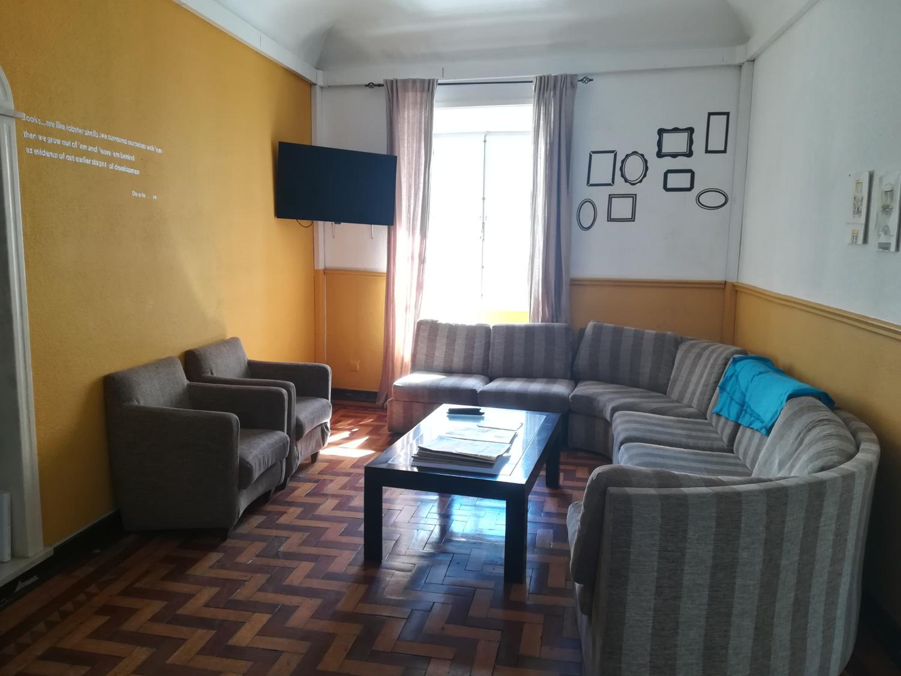4-Bed Mixed Dormitory Room photo 3