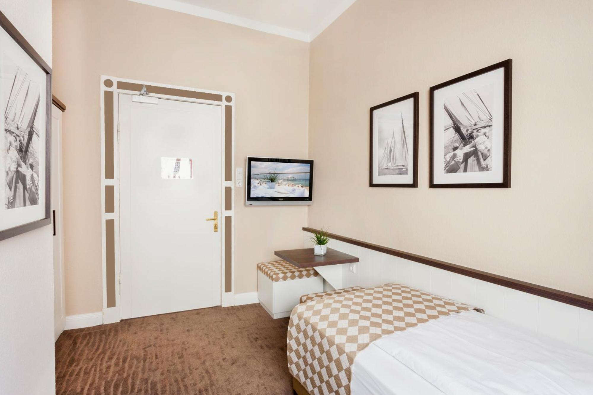 Small Single Room