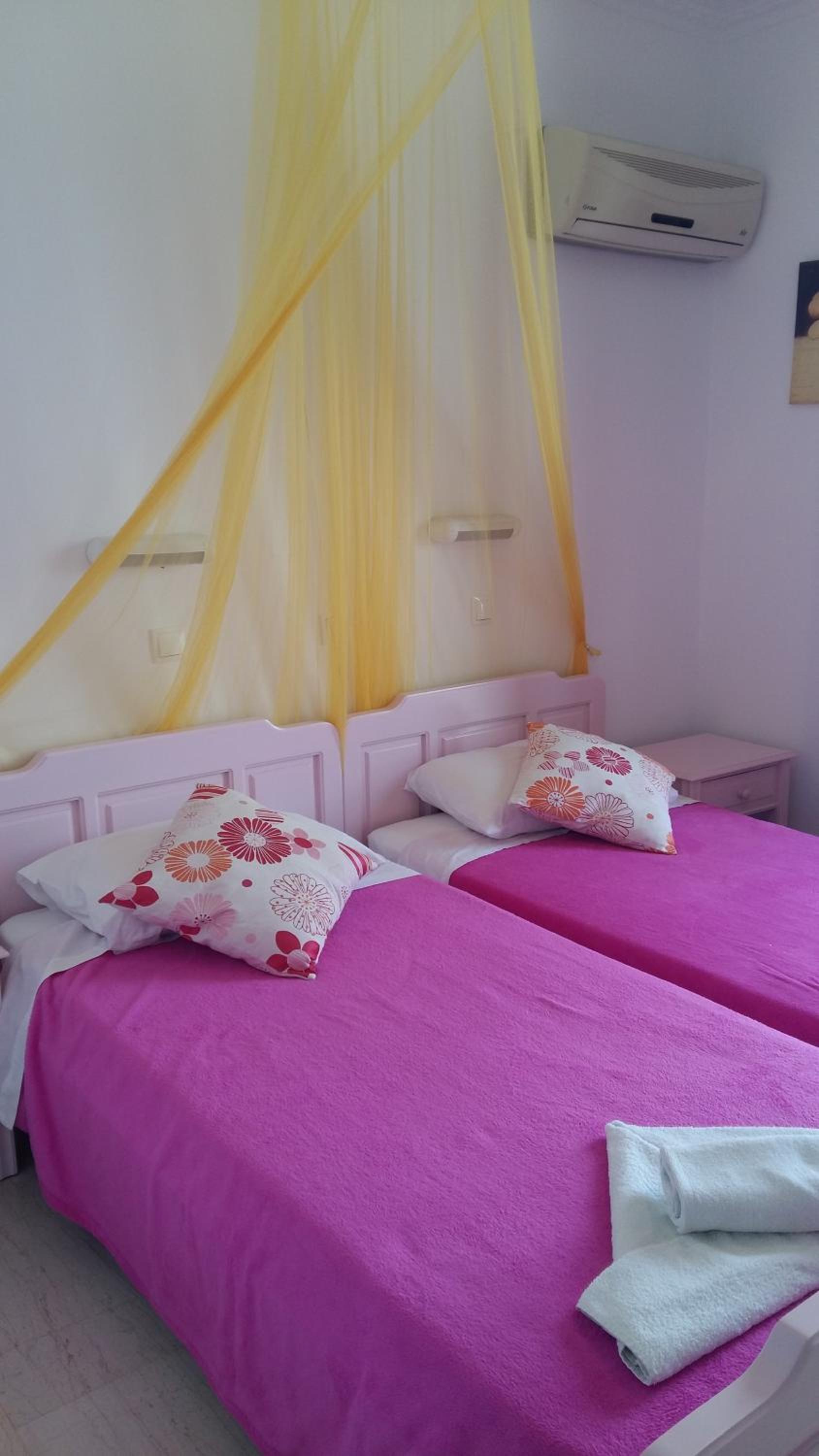 Standard Twin Room with Sea View photo 2