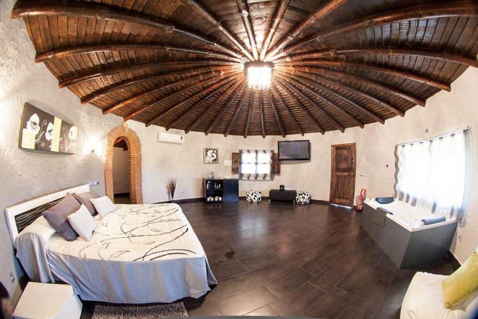 Superior Suite - Photo 2