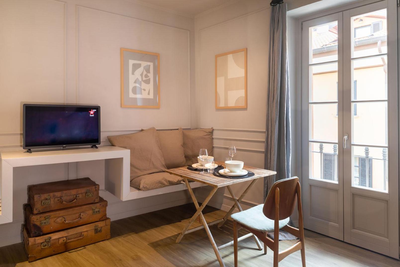 Studio Apartment