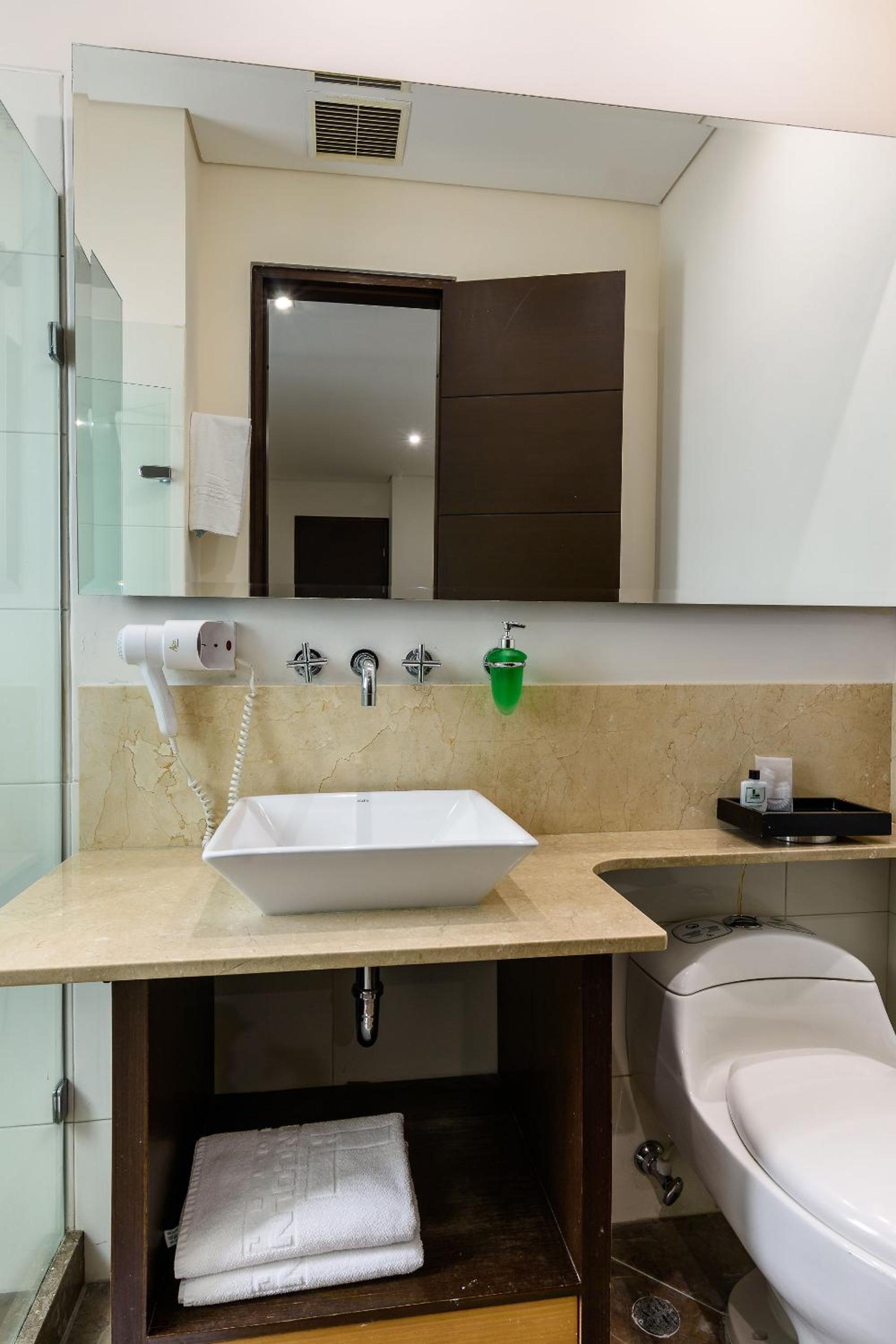 Double Room - Photo 7