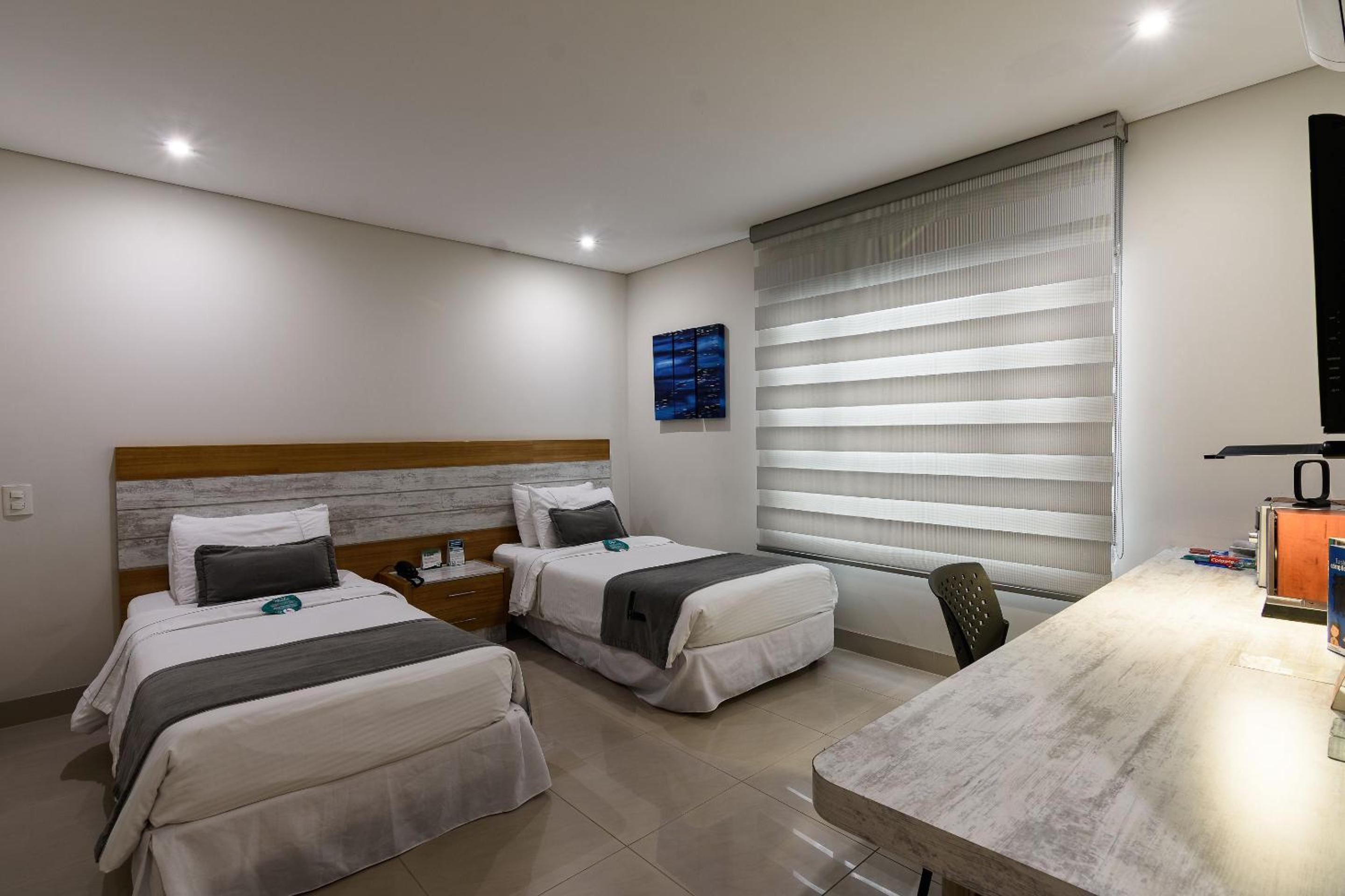 Twin Room - Photo 1