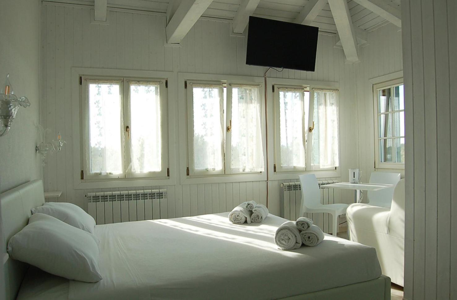 Superior King Room photo 2