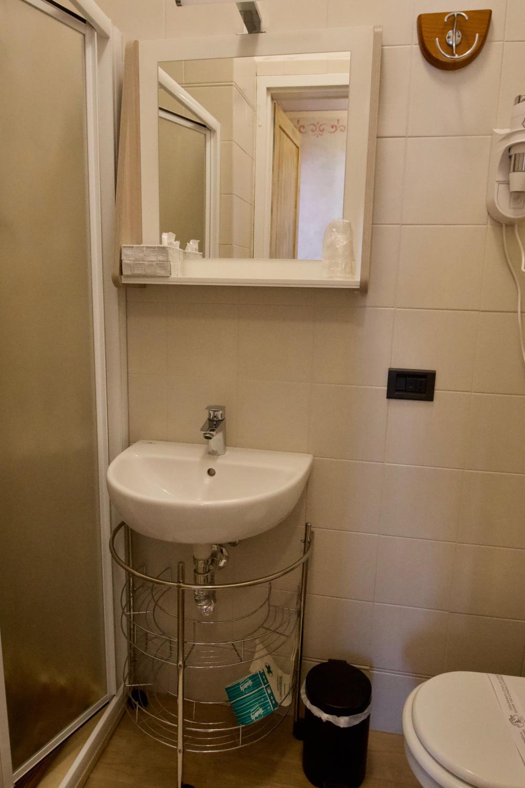 Comfort Triple Room - Photo 6