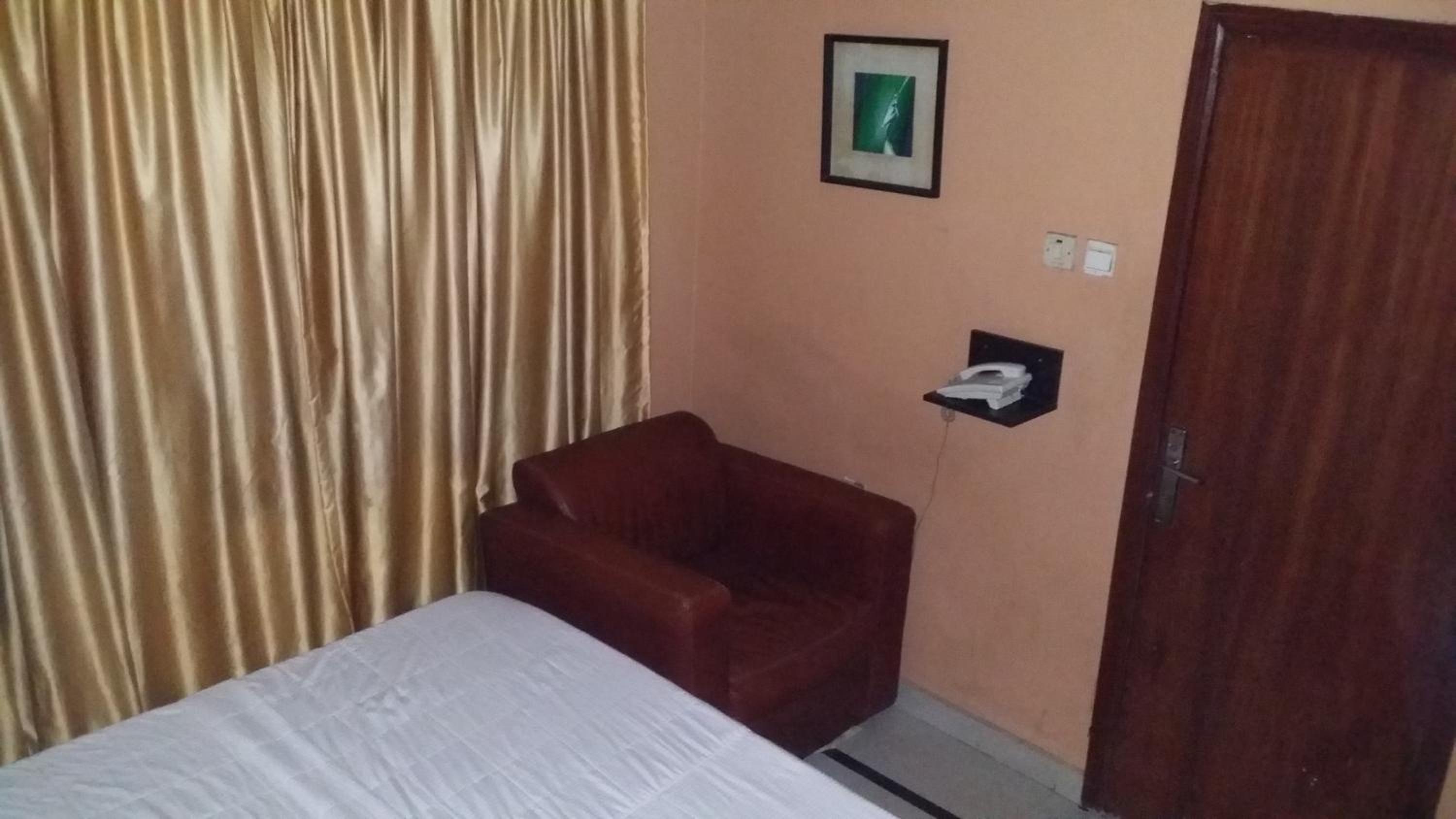 Standard Double Room photo 3