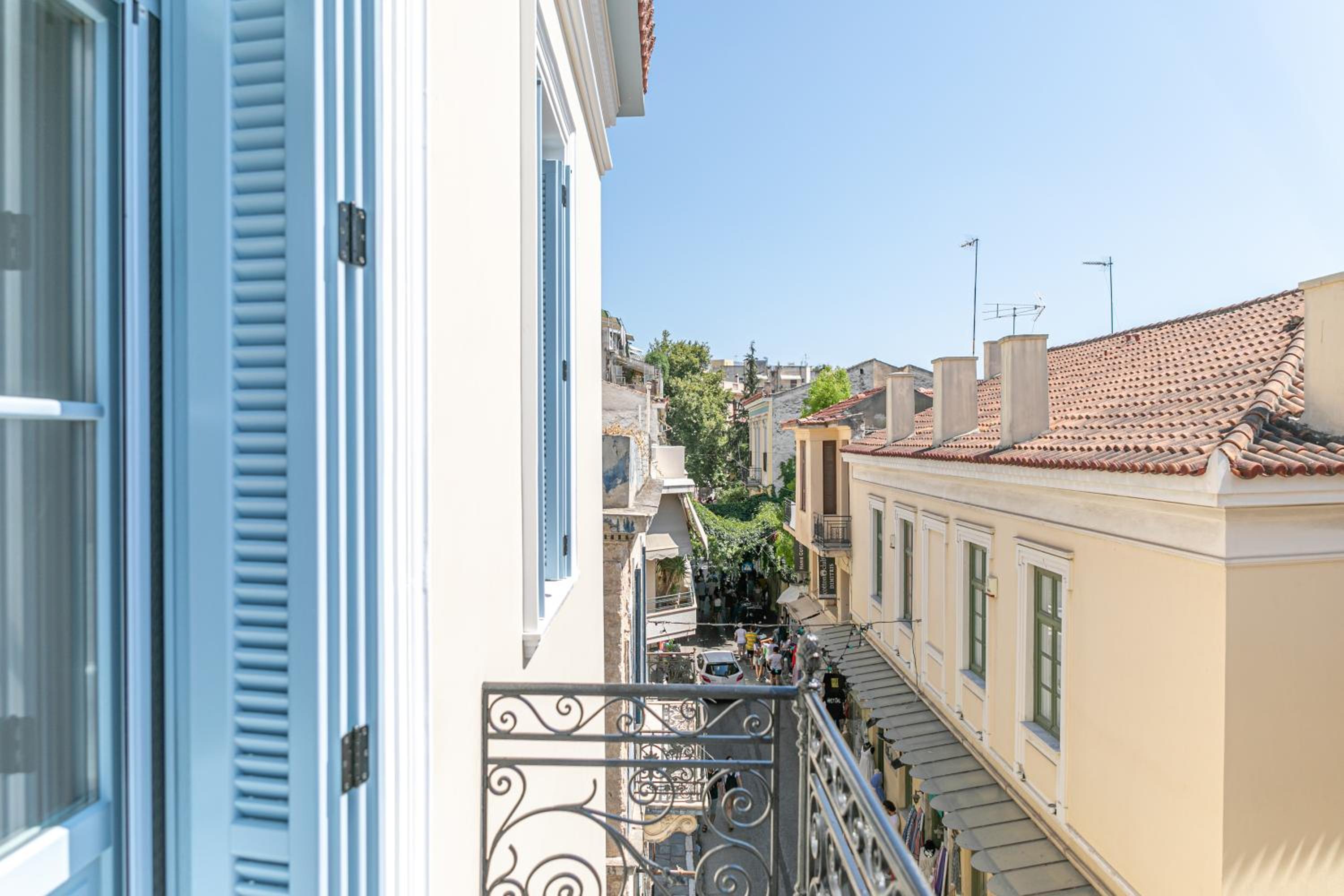 Elegant Suite with Partial Acropolis View photo 3