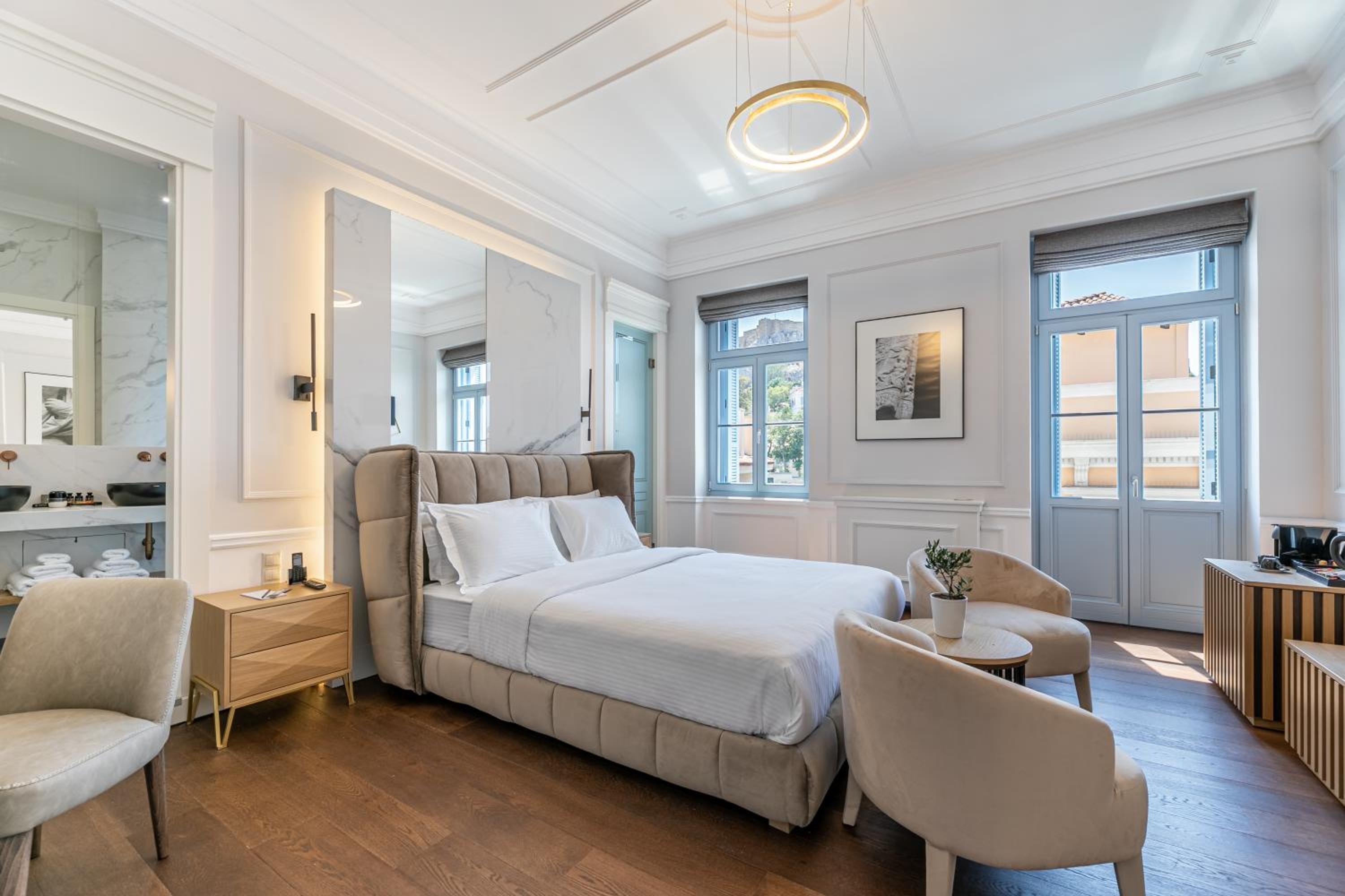 Elegant Suite with Partial Acropolis View photo 1