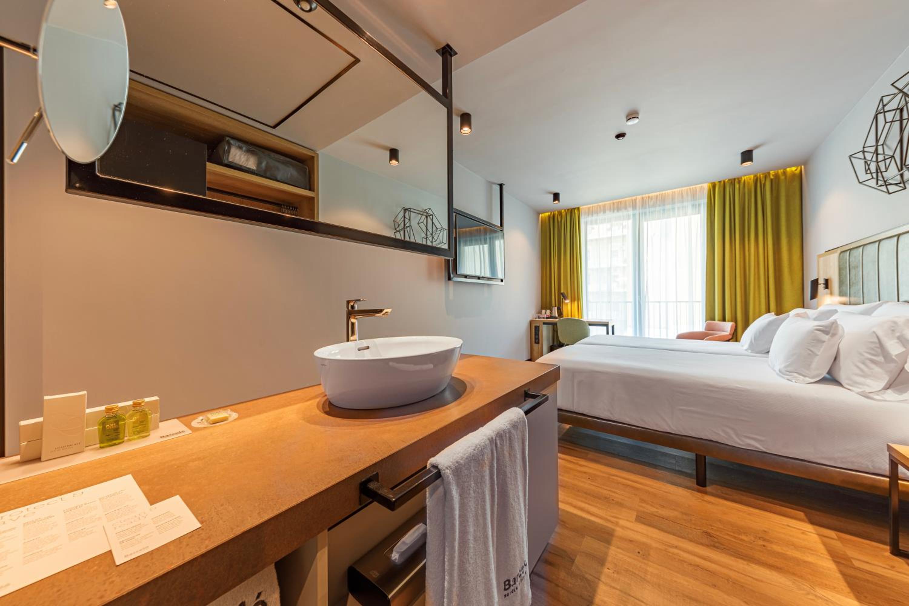 Deluxe Double or Twin Room