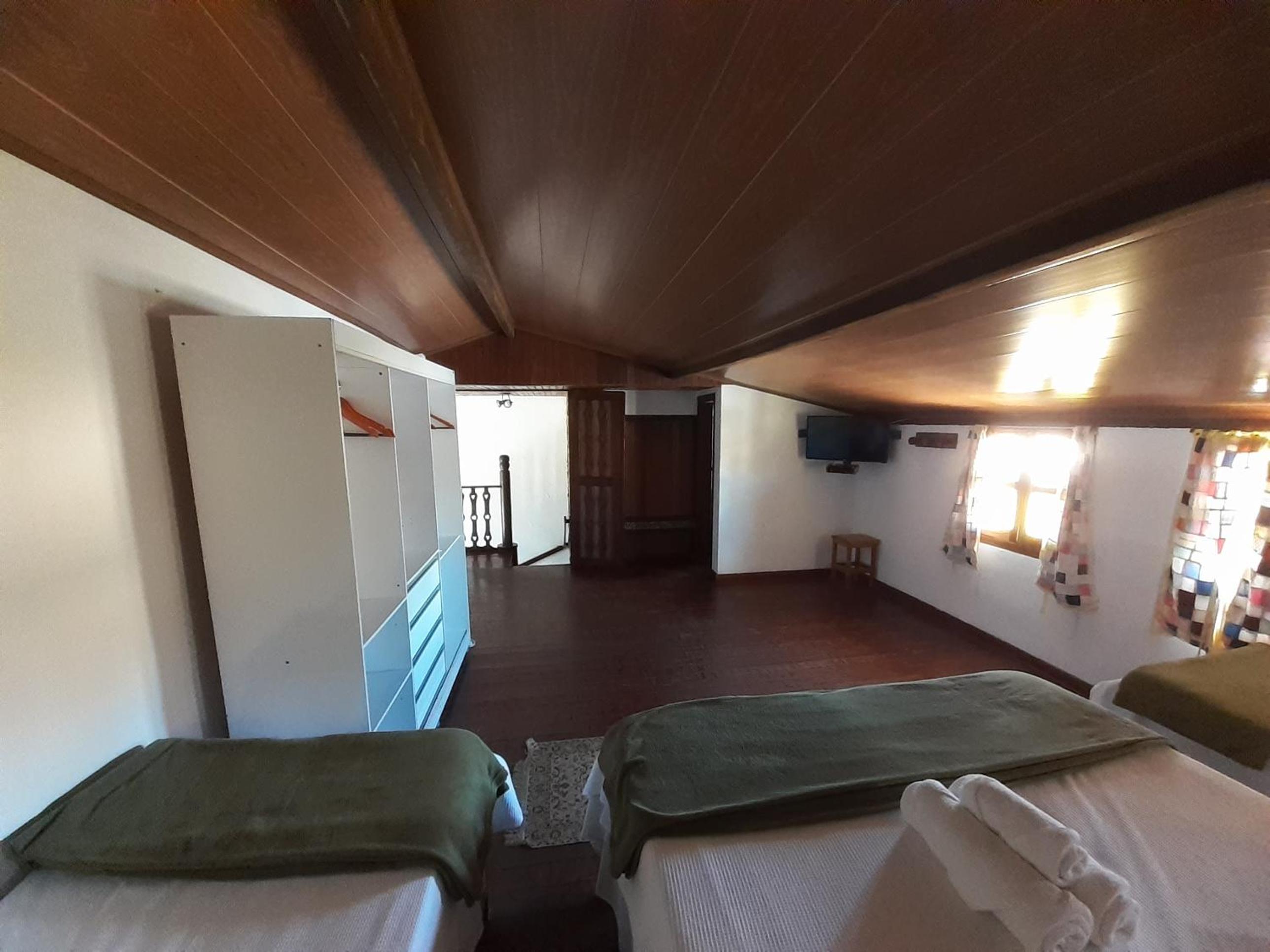 Triple Room with Bathroom photo 3