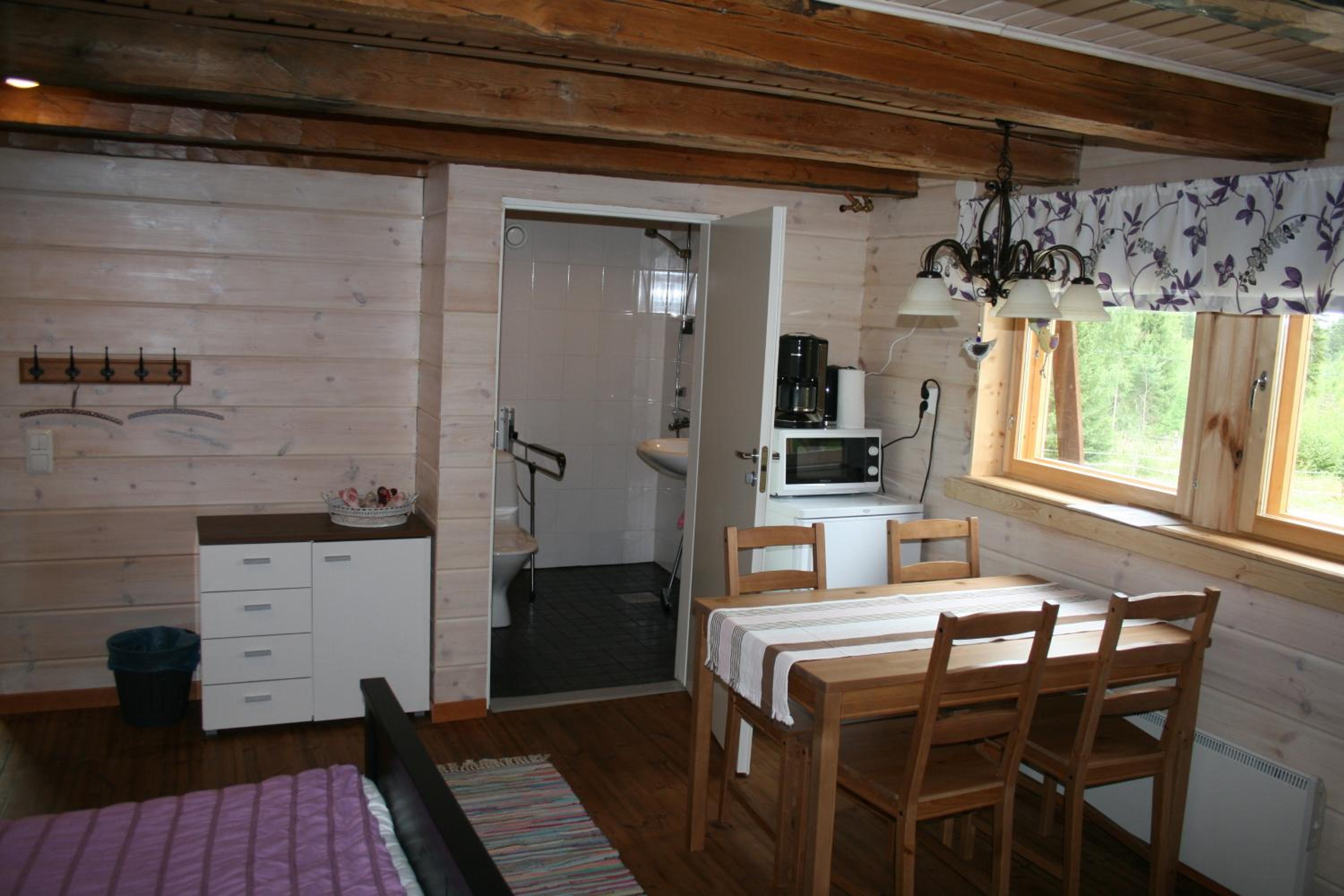 Family Room Old Building  - Photo 7