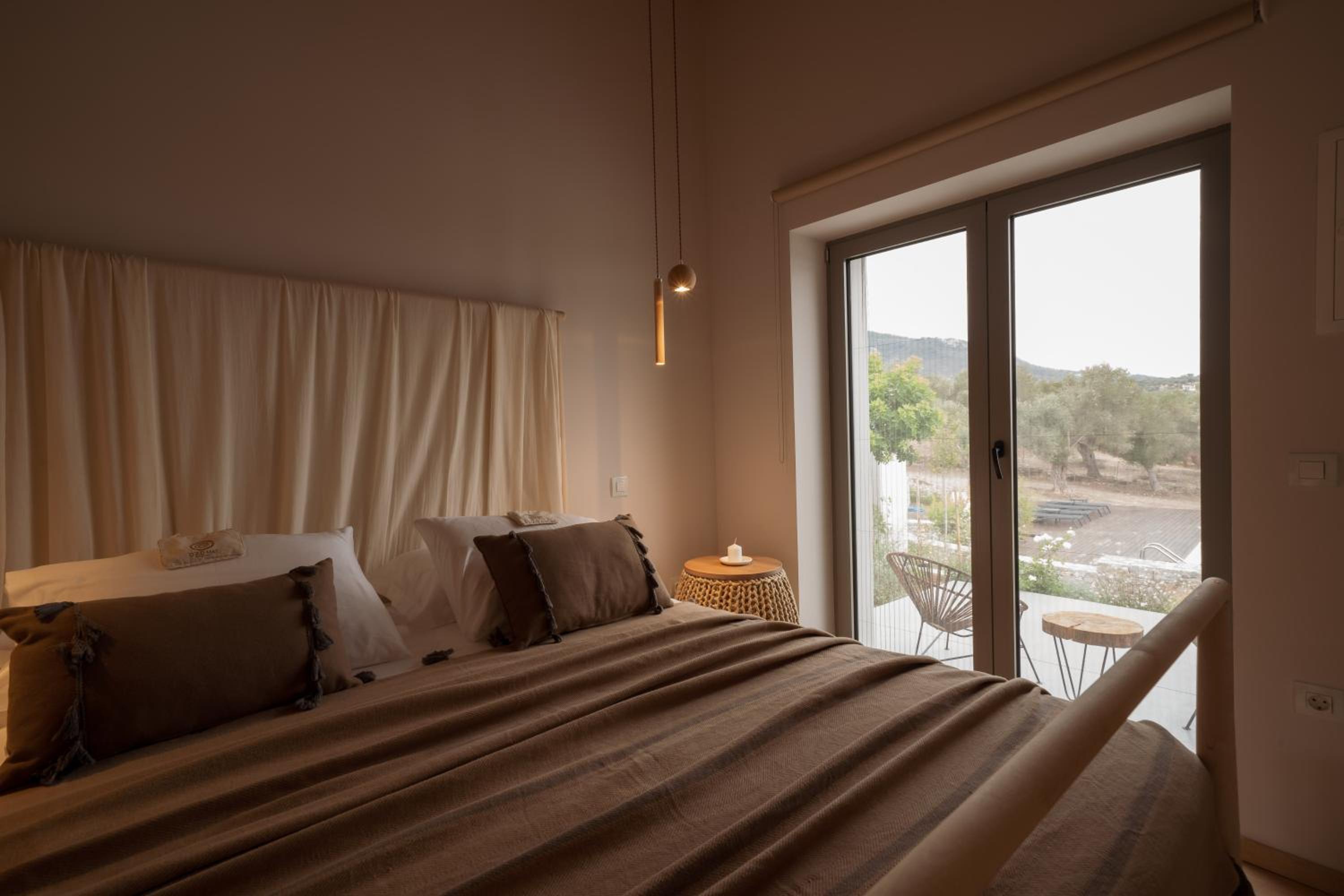 One-Bedroom Villa - Photo 6