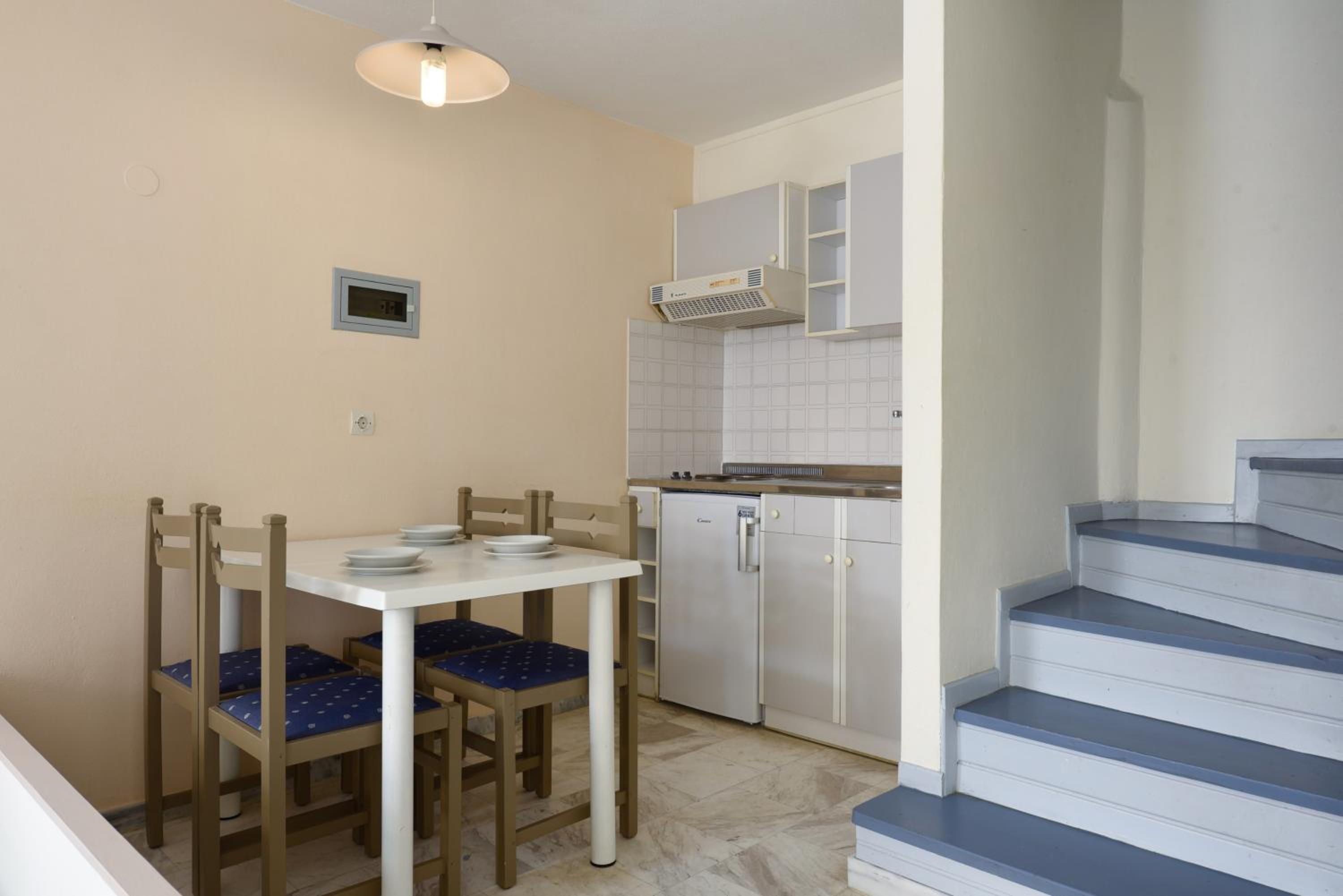 Apartment - Split Level photo 2
