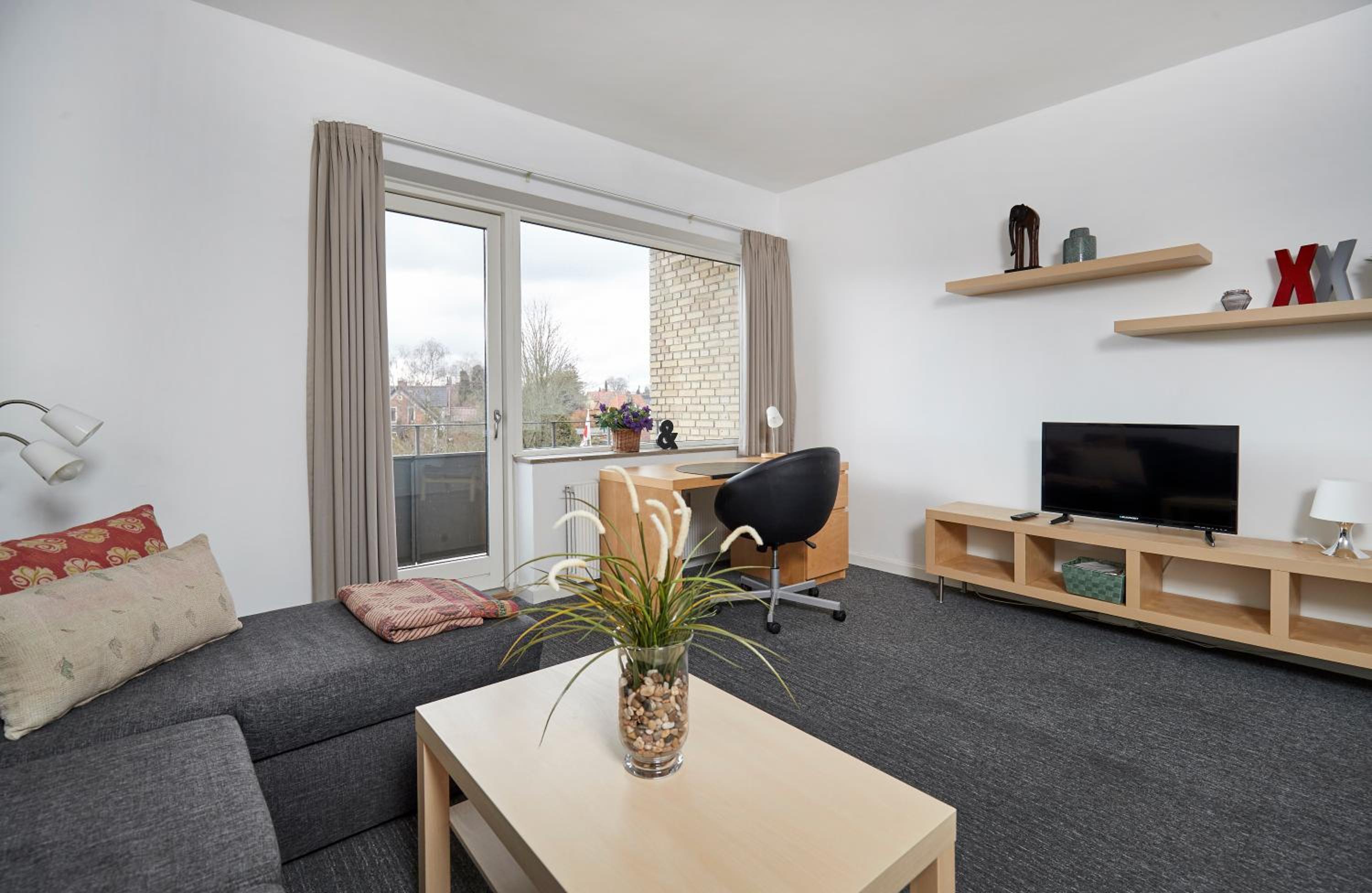 Apartment photo 3