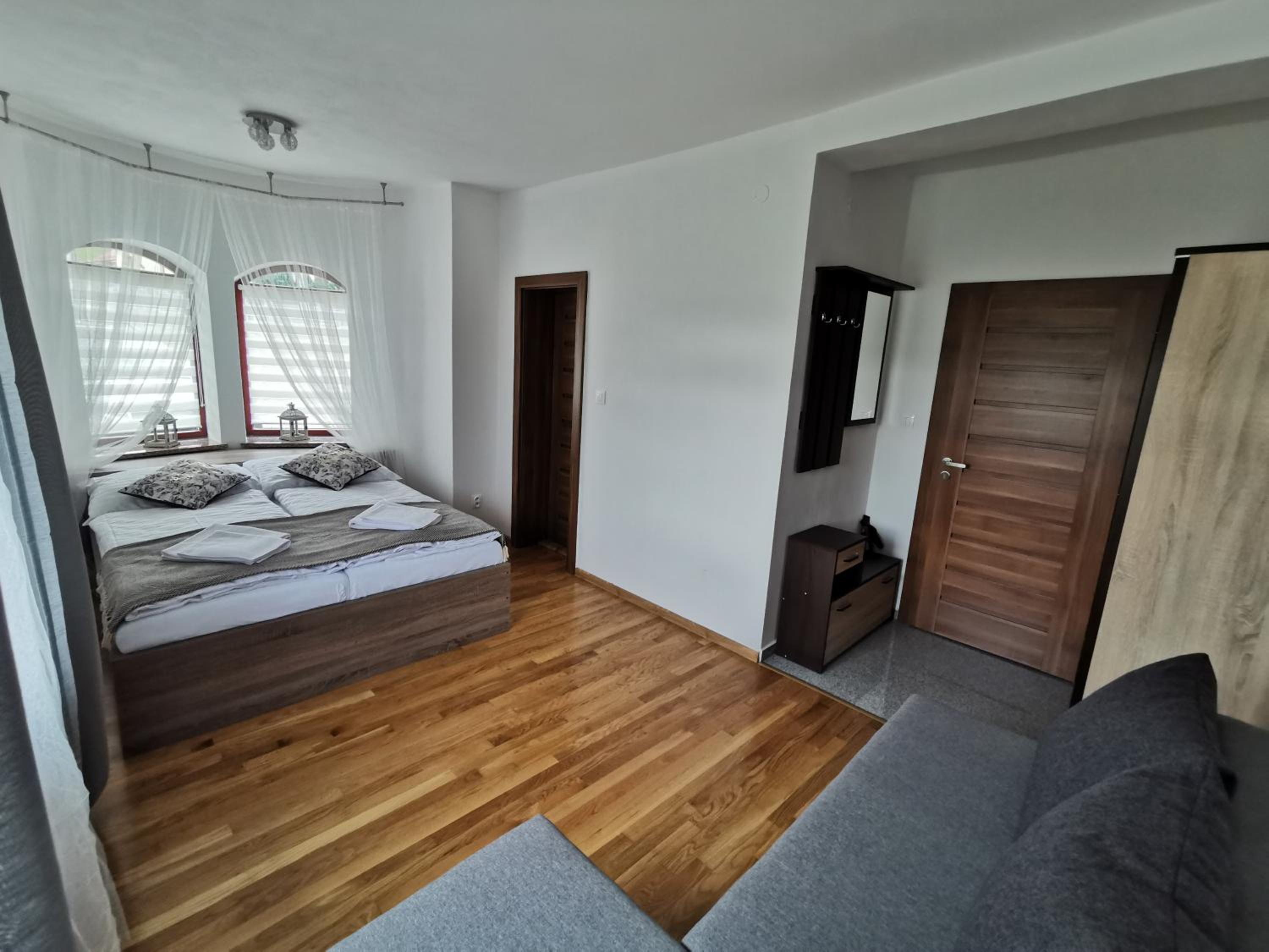 Deluxe Double Room with Extra Bed - Photo 3
