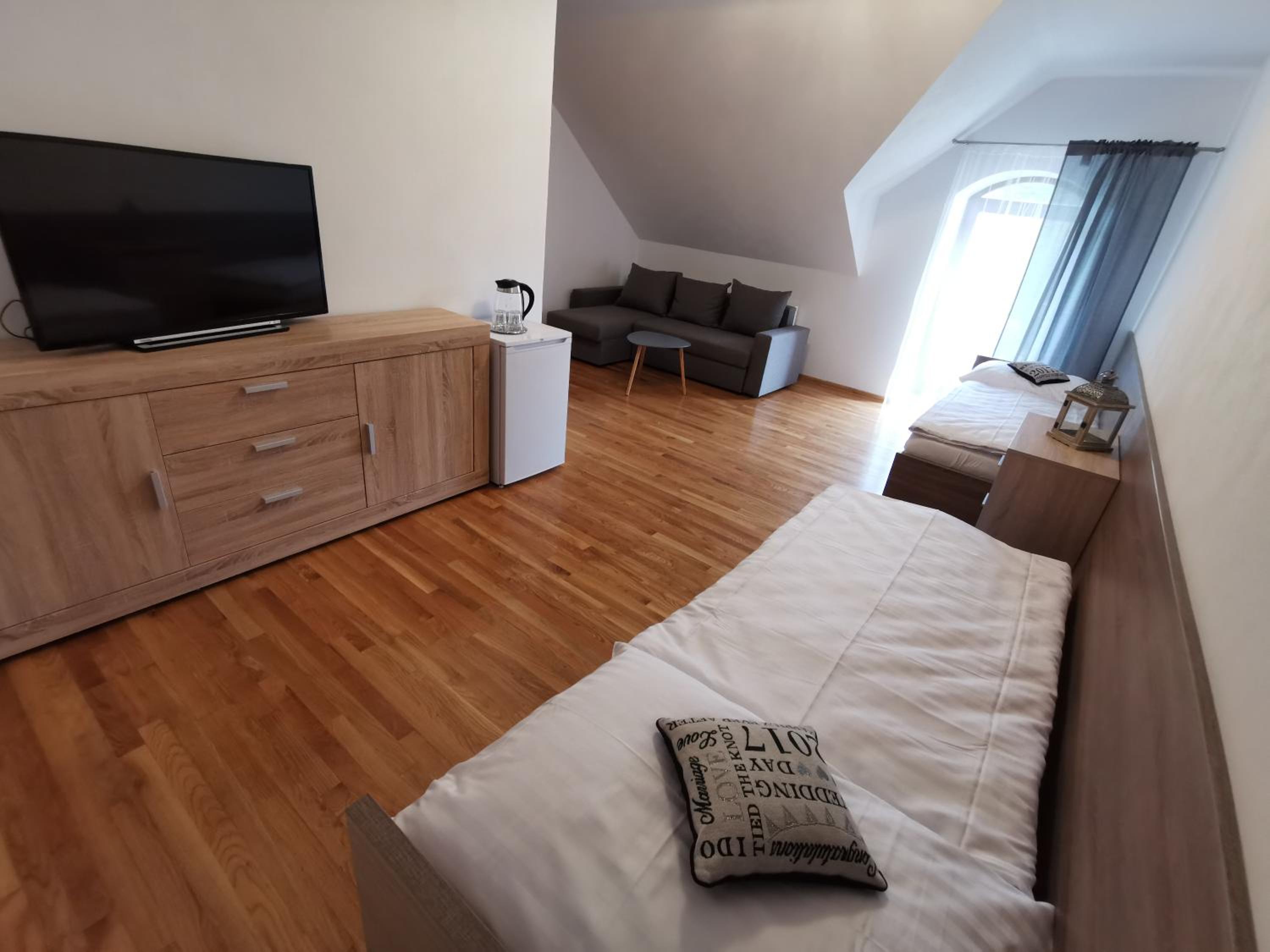 Two-Bedroom Apartment - Photo 3