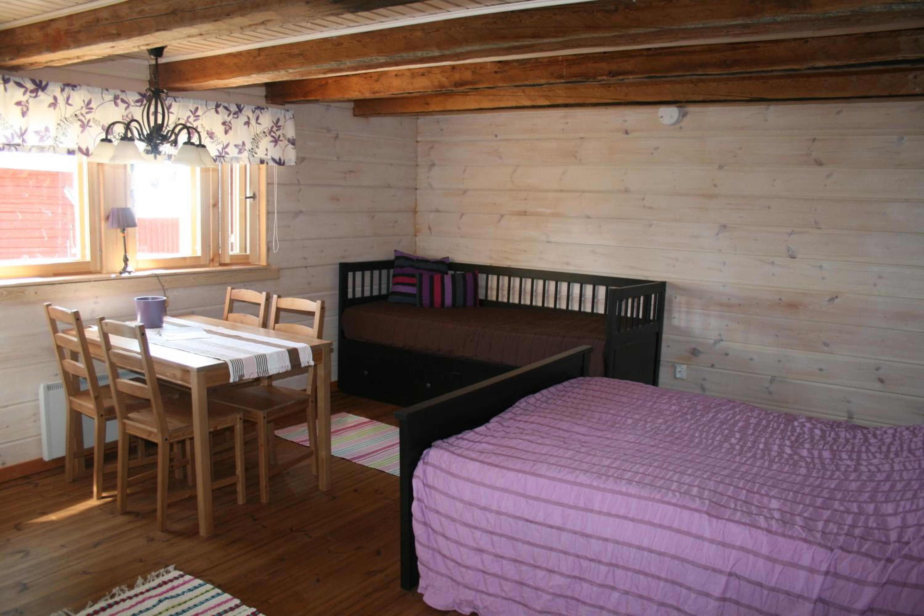 Family Room Old Building  - Photo 3