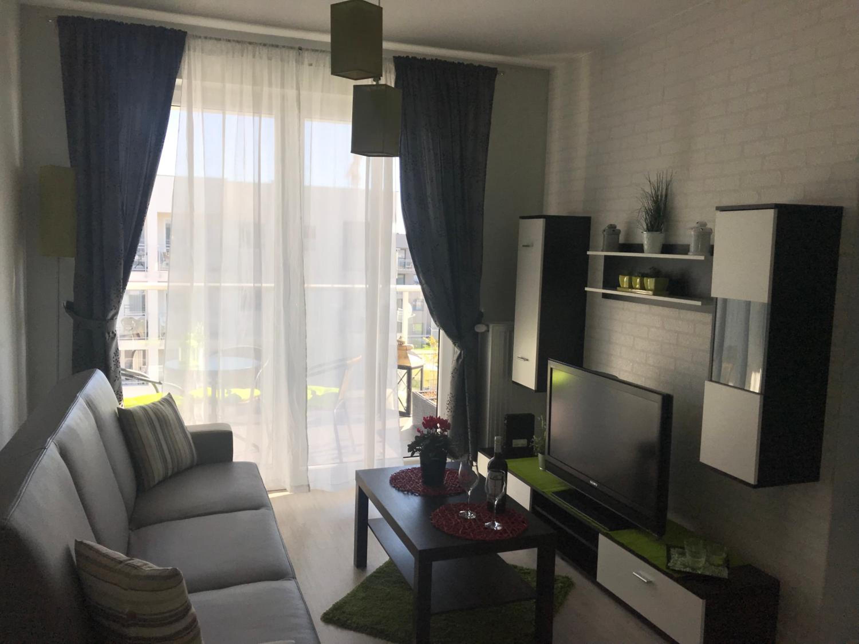 One-Bedroom Apartment - Photo 13