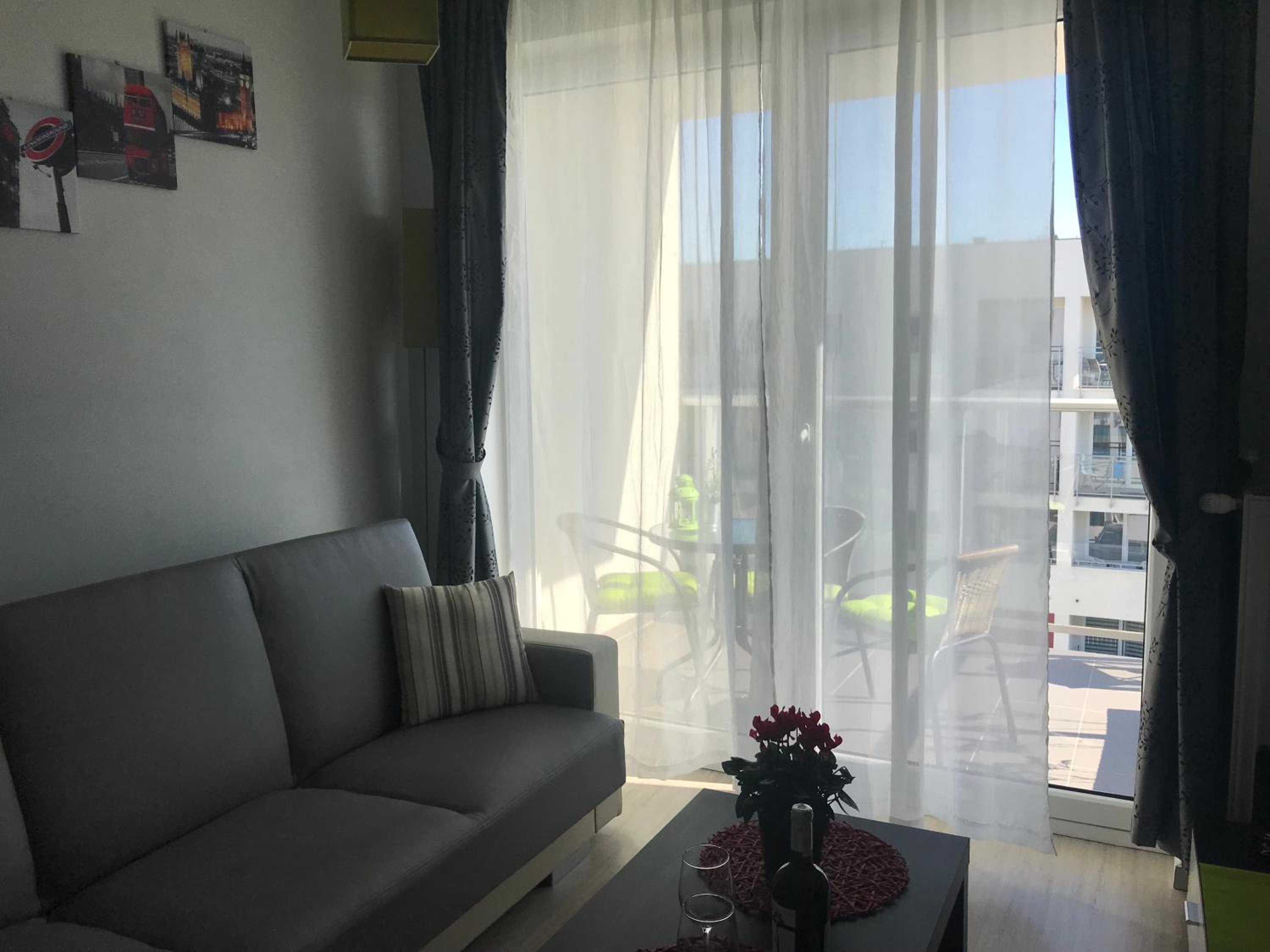 One-Bedroom Apartment - Photo 17