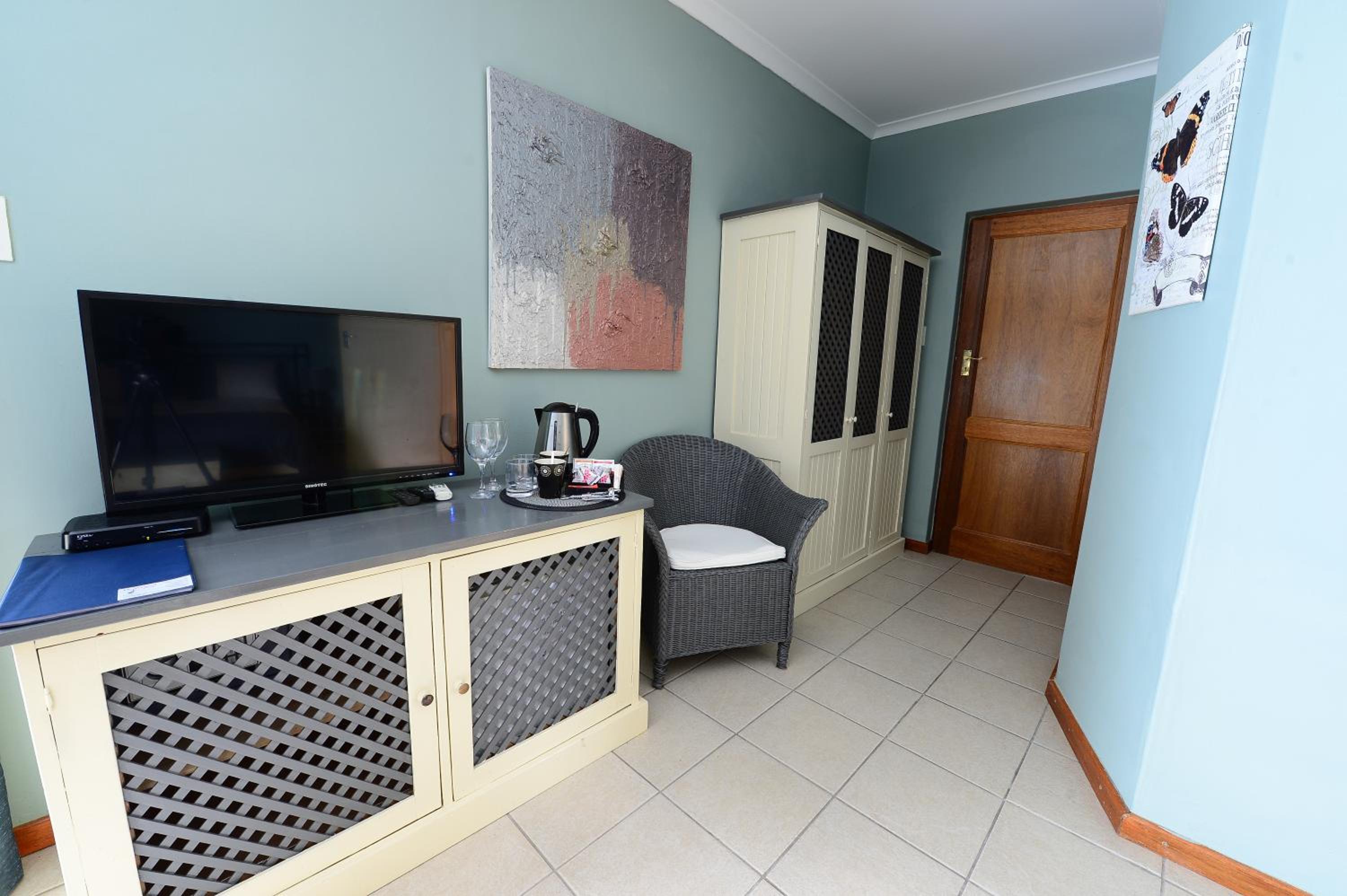 Jacaranda Suite photo 1