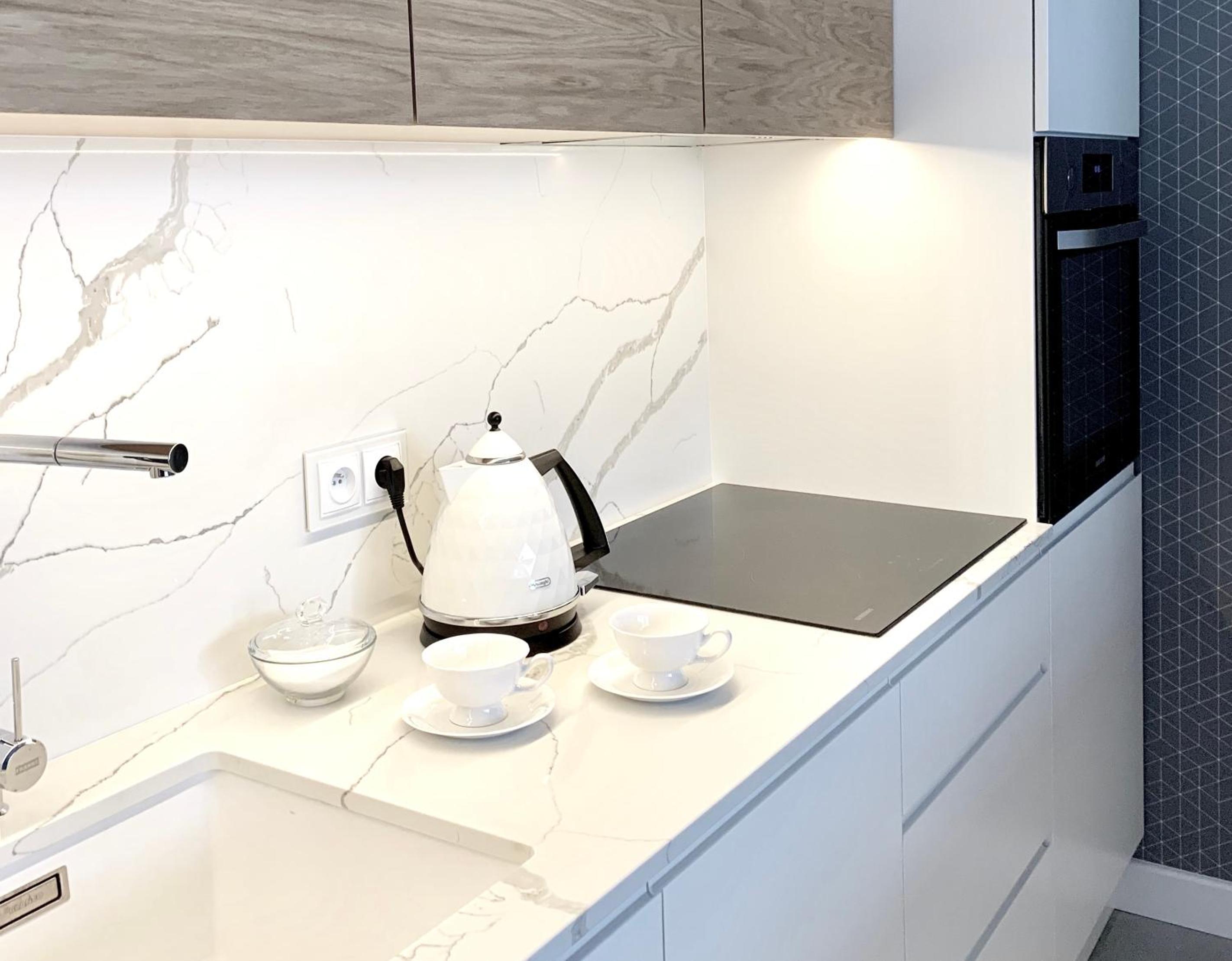 Deluxe Apartment with Terrace - Photo 23