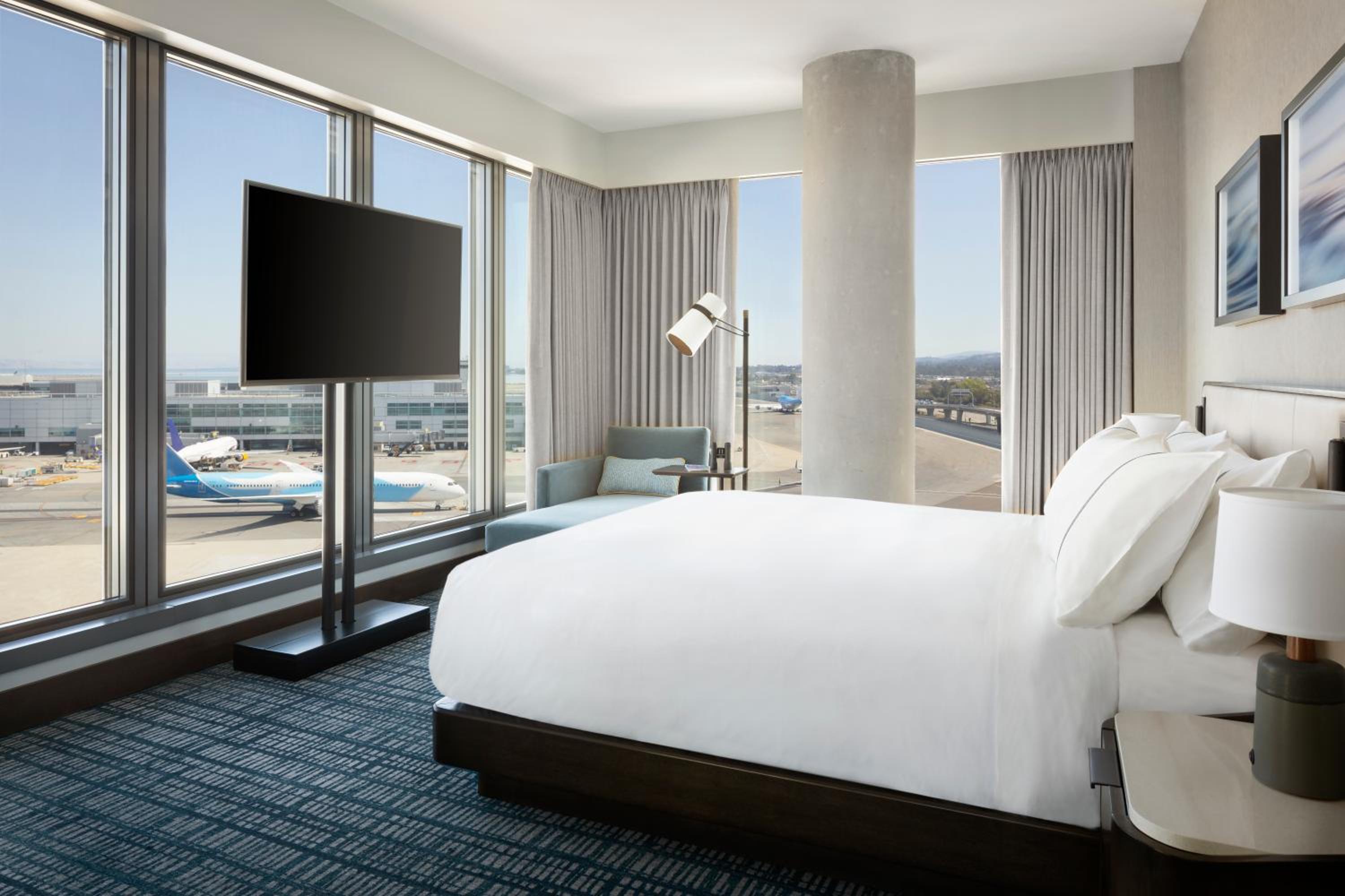 Grand King Suite - Photo 1