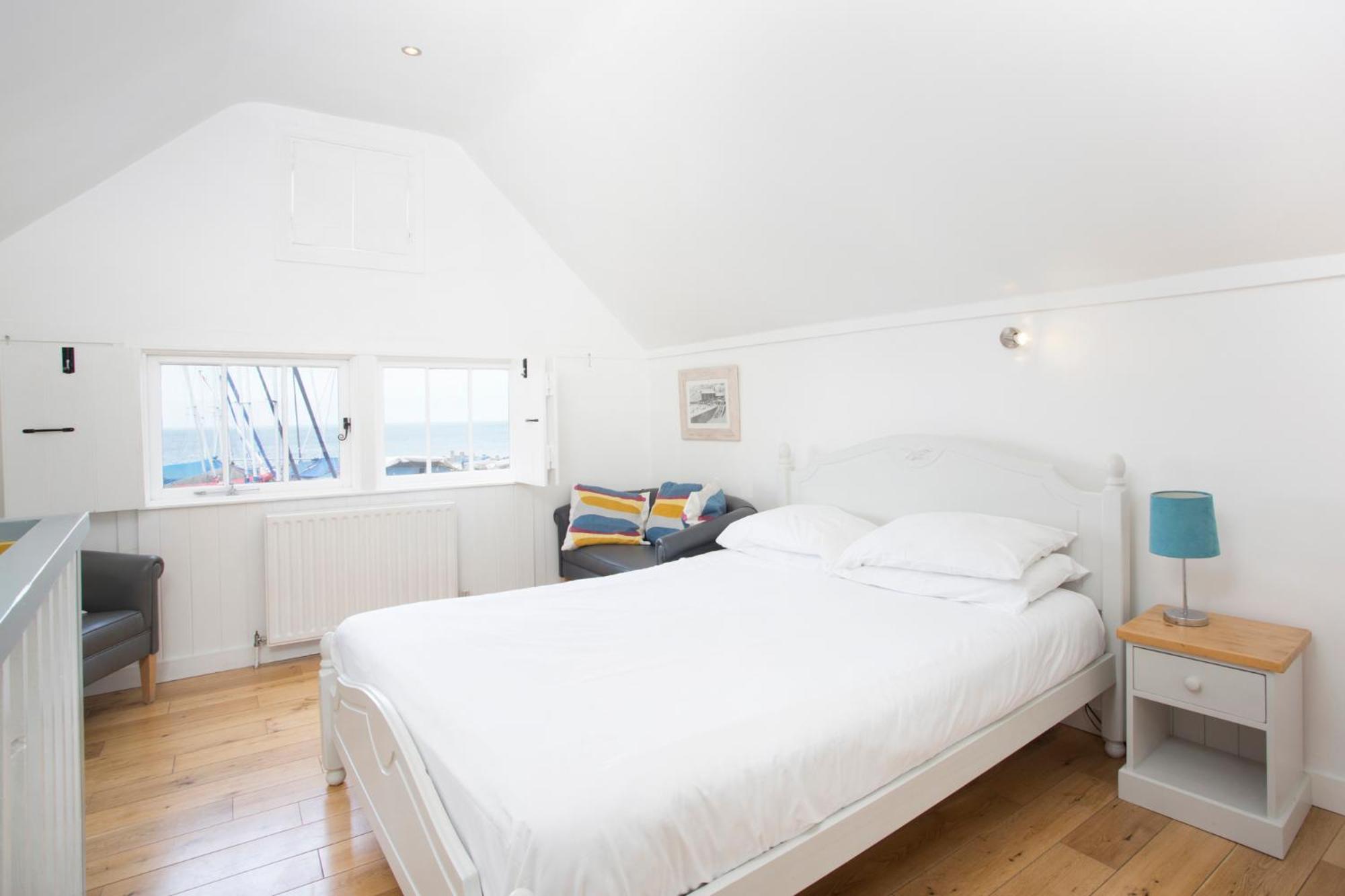 Family Room with Sea View photo 2