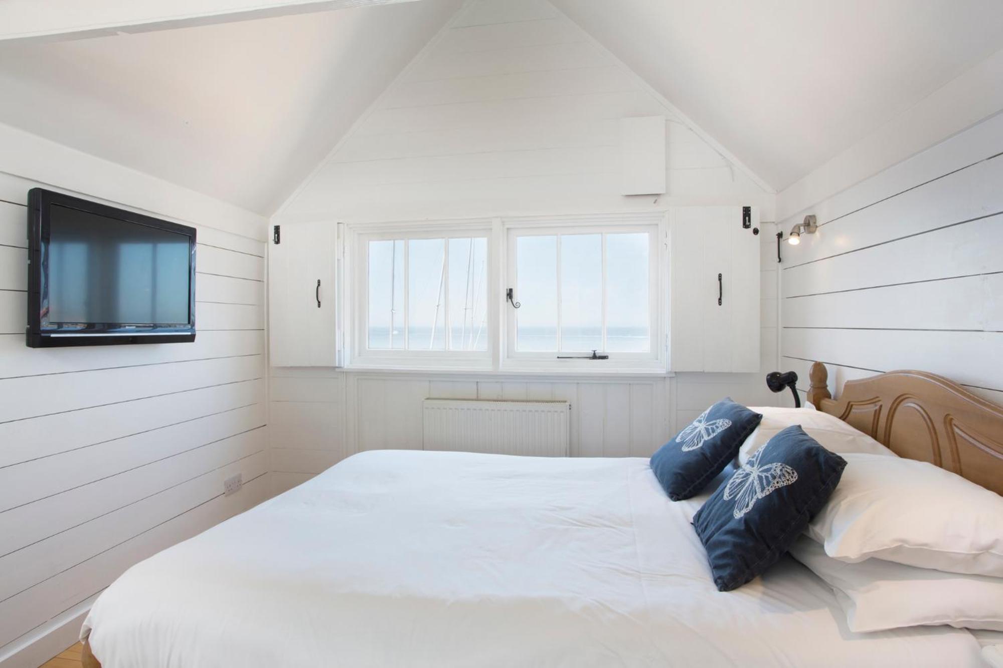 Family Room with Sea View photo 2