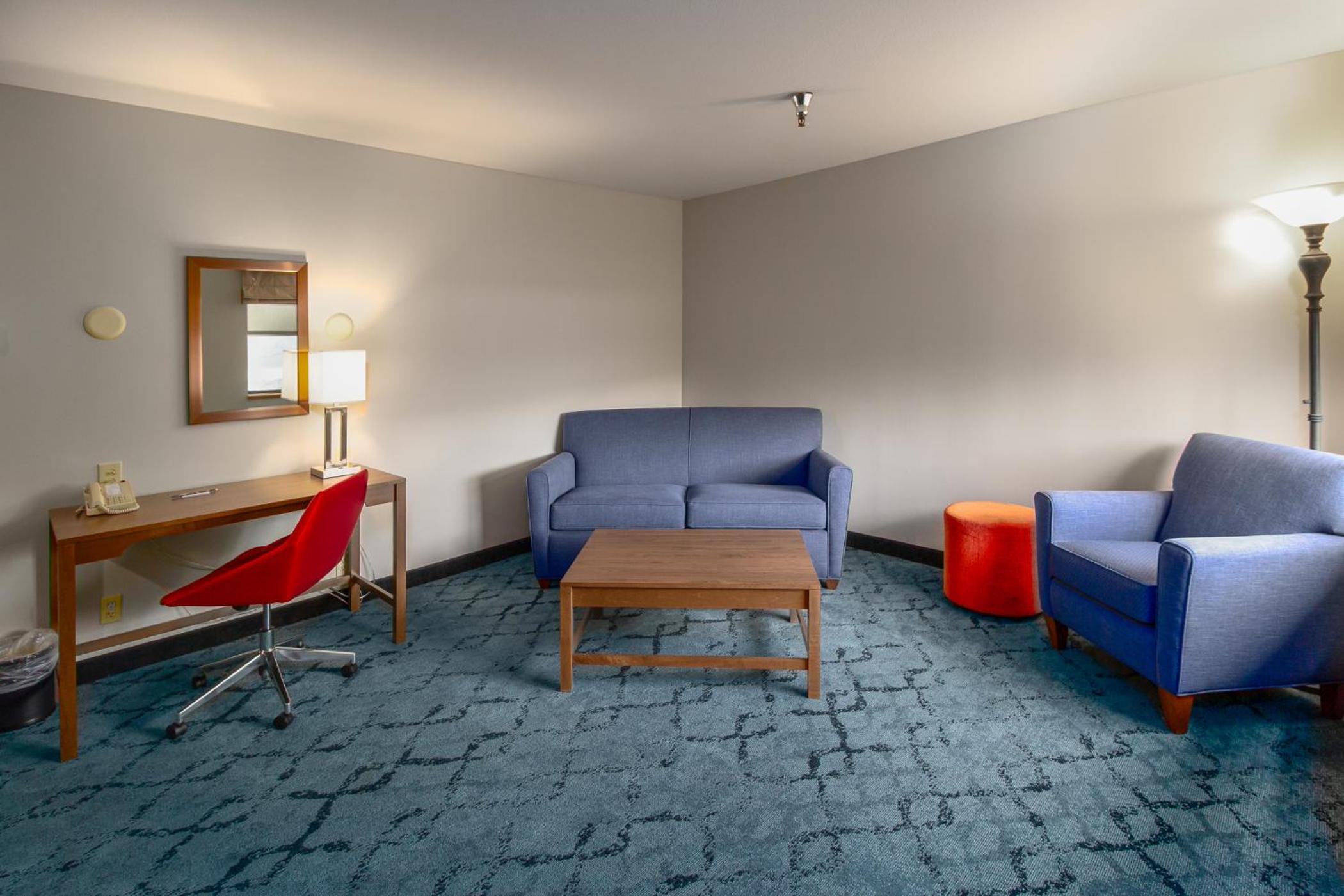 Deluxe Suite with Spa Bath - Photo 1