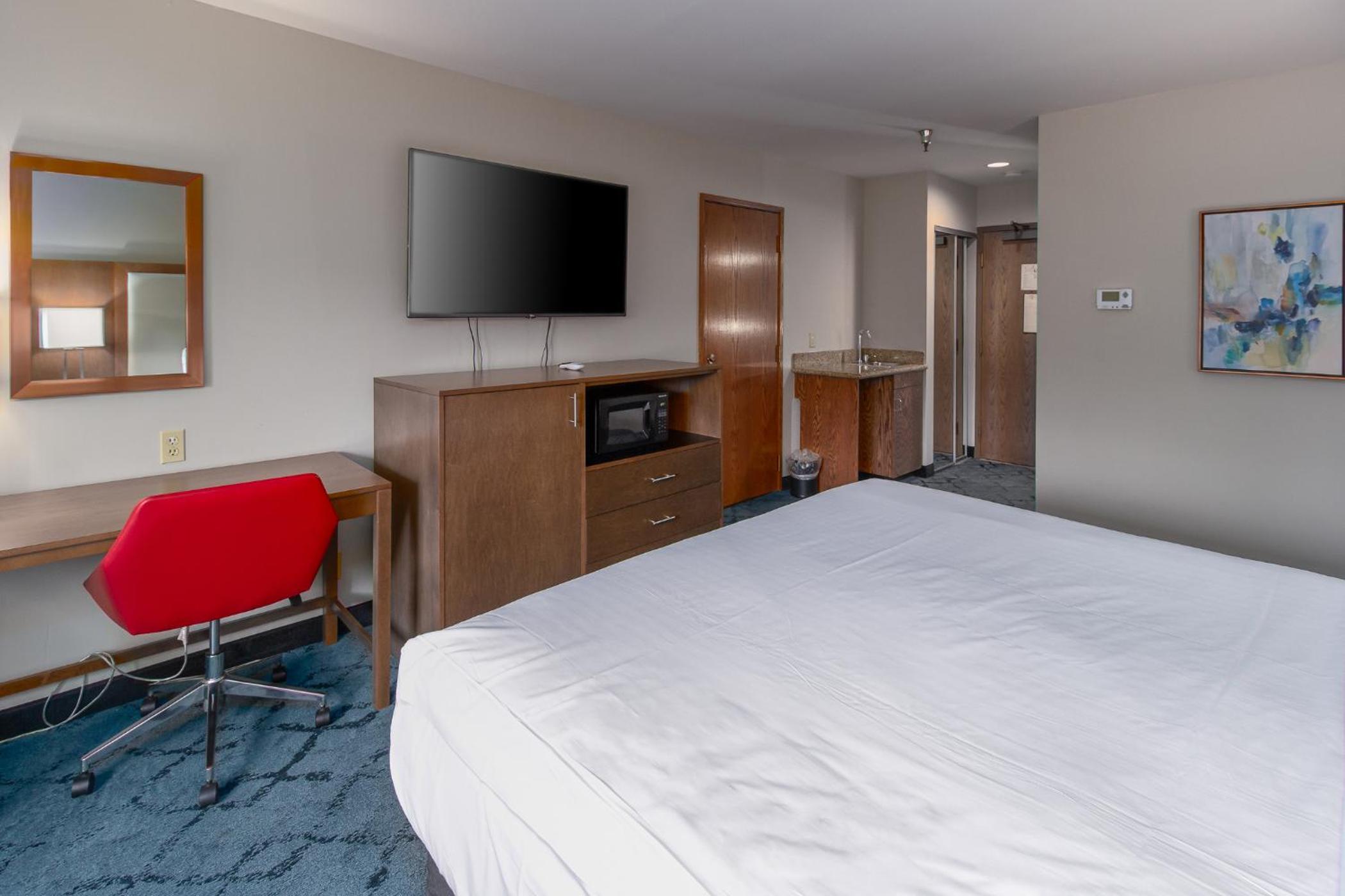 King Room with River View - Photo 1