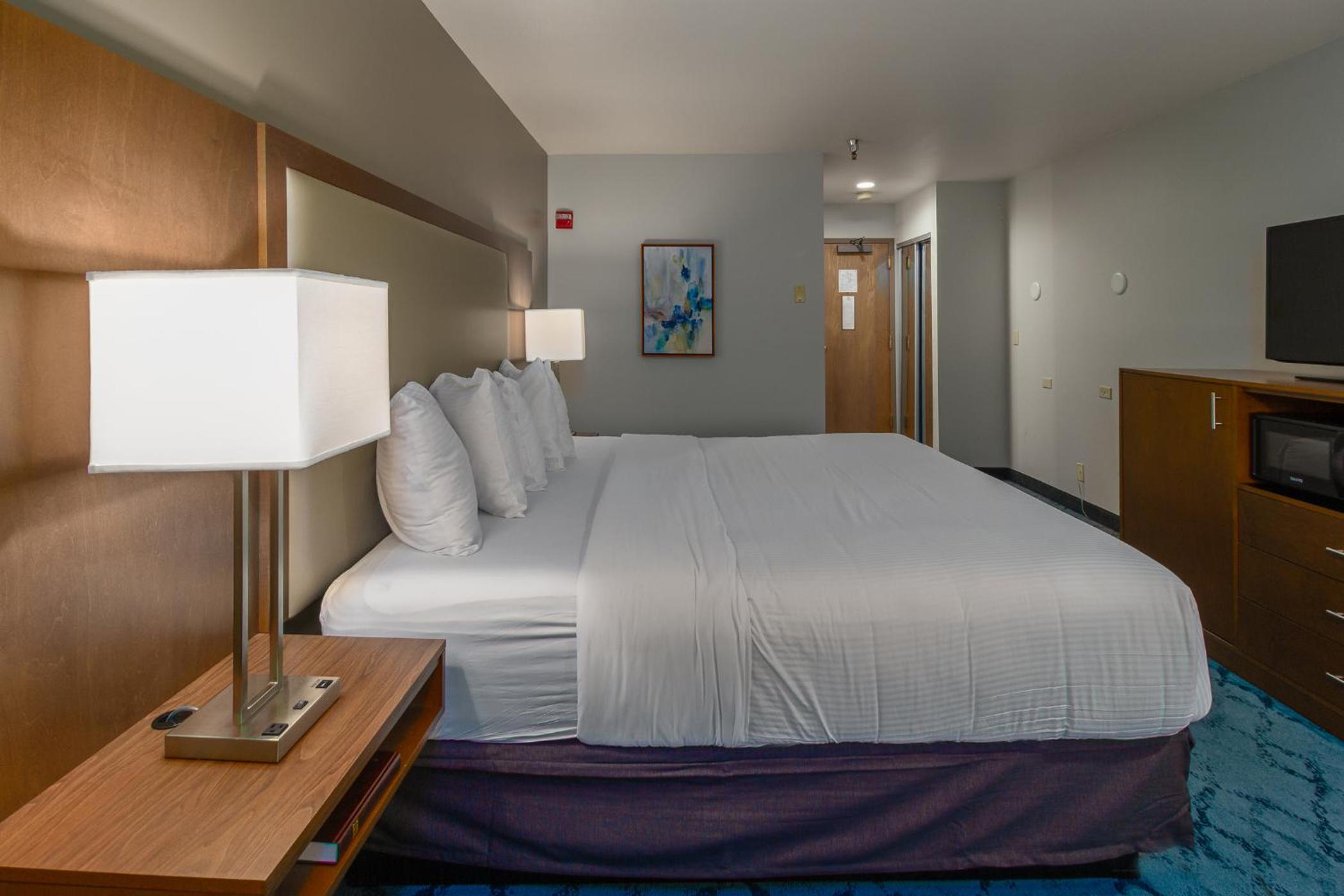 King Room with River View - Photo 4