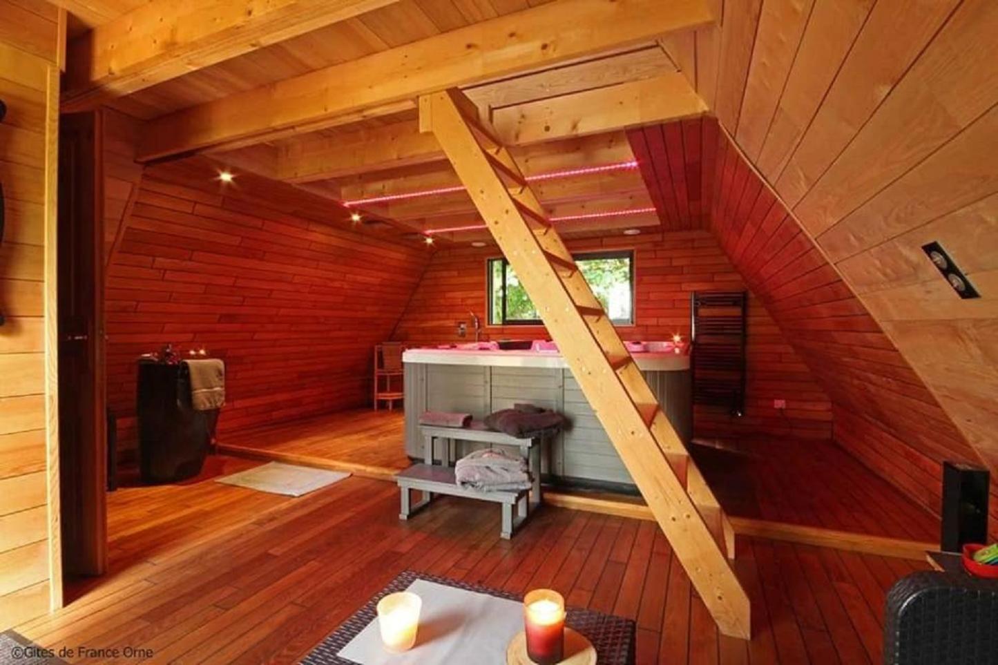 Double Room with Hot Tub photo 3