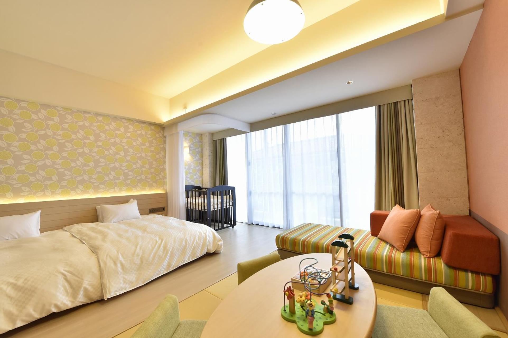 Family Room with Tatami Area -Garden Terrace-