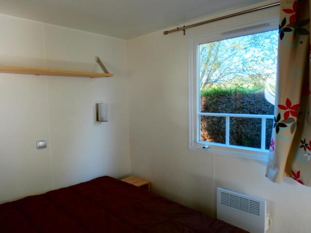 Two-Bedroom Mobile Home photo 3