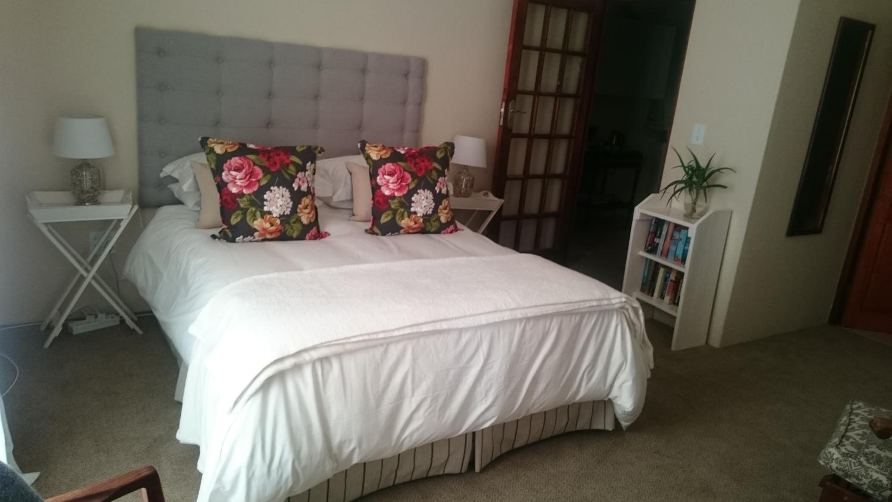 One-Bedroom Apartment - Photo 10