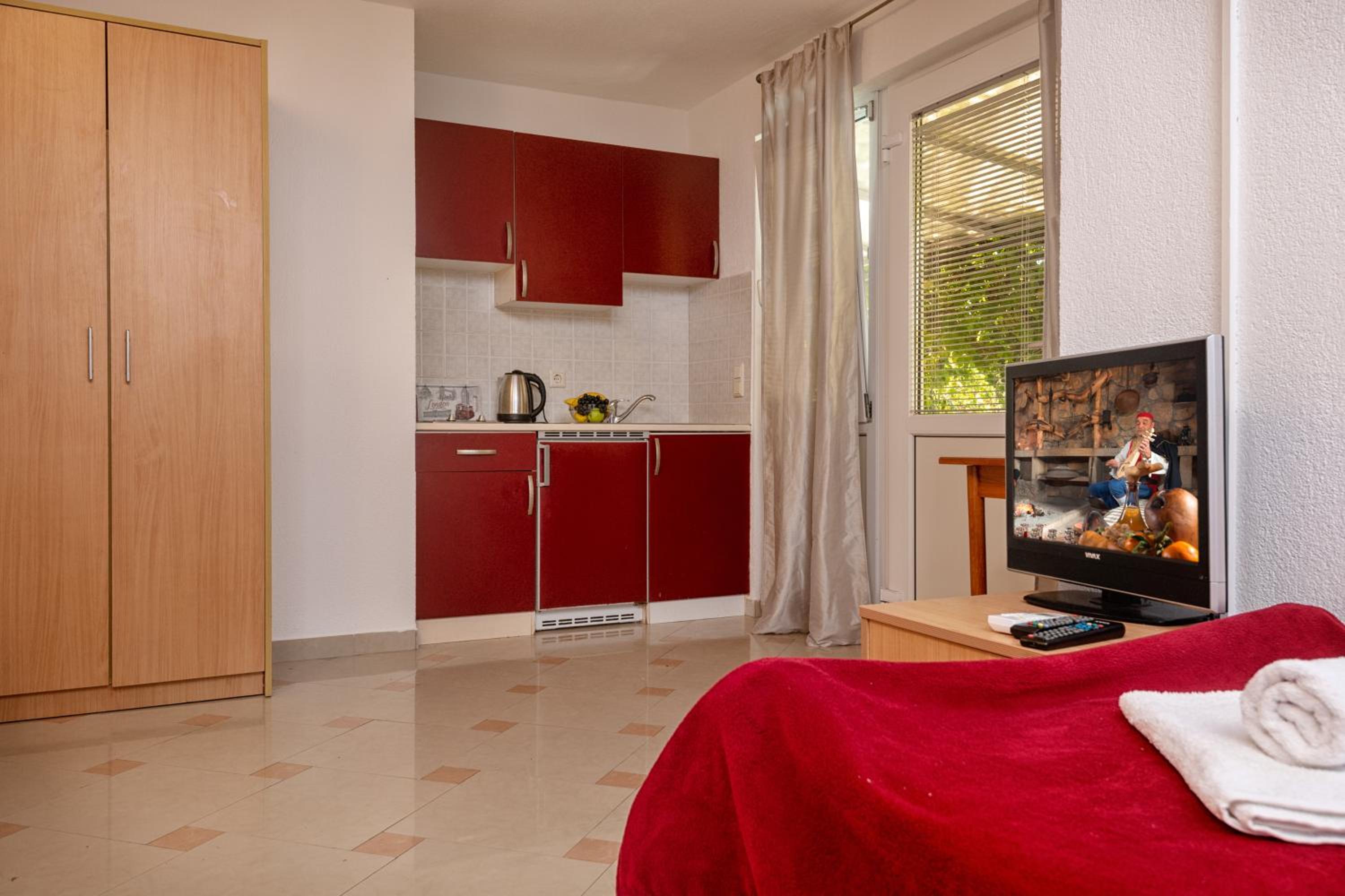 Studio Apartment with Sea View photo 3