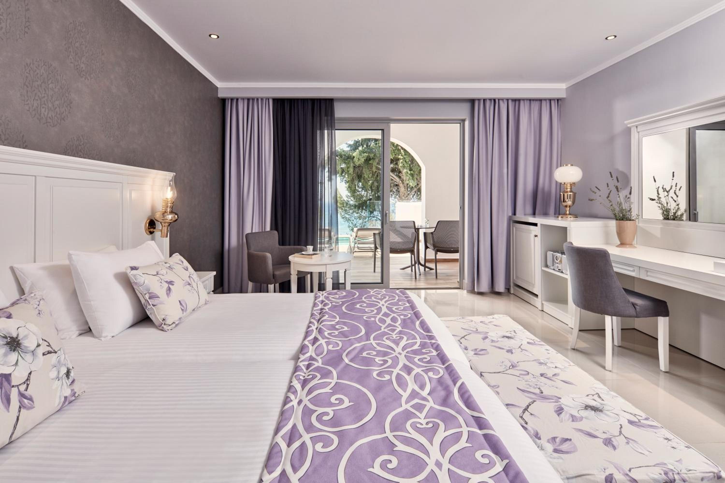 Country Style Sea View Room with Private Pool