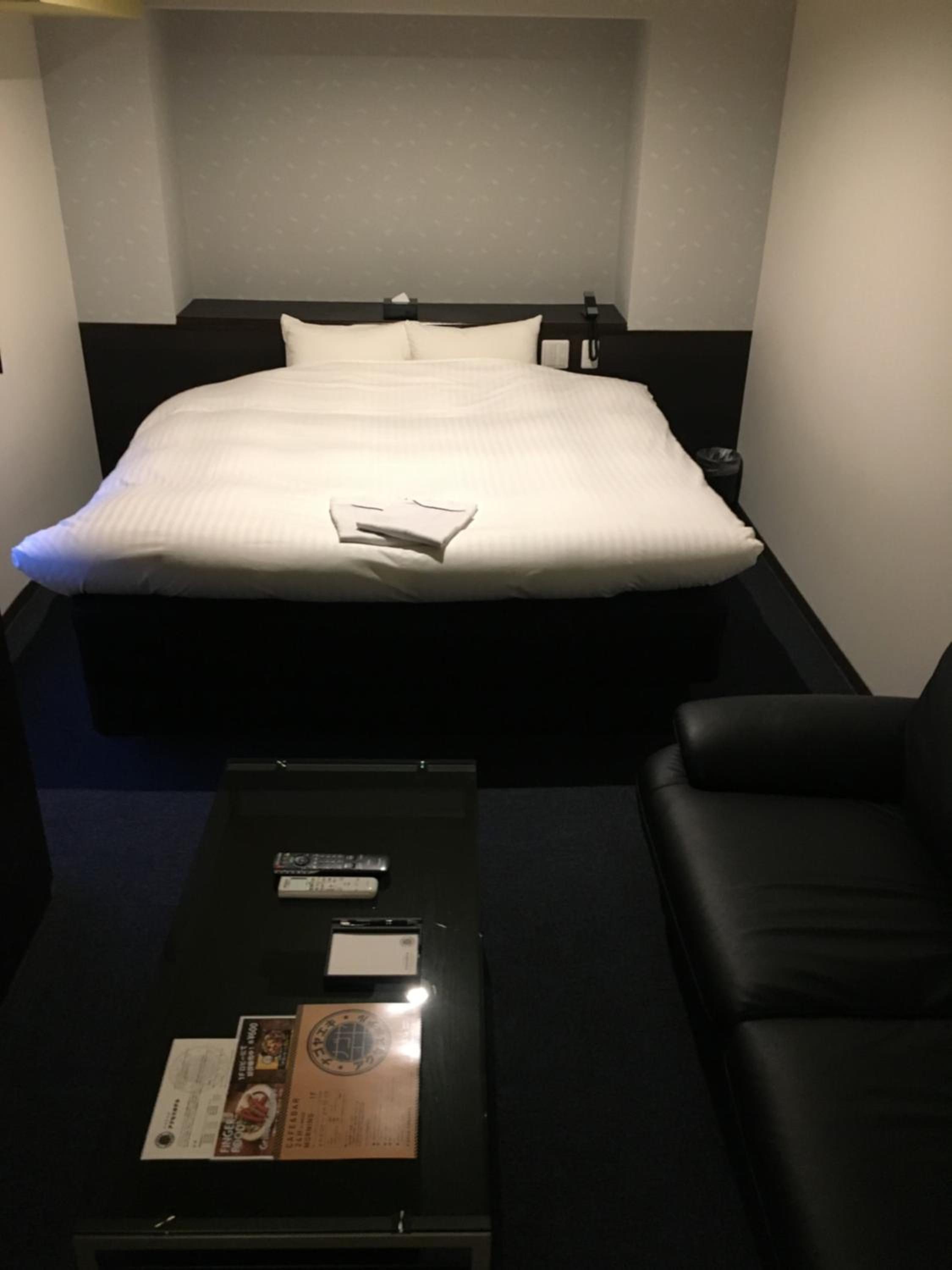 Queen Room - Non-Smoking - Photo 10