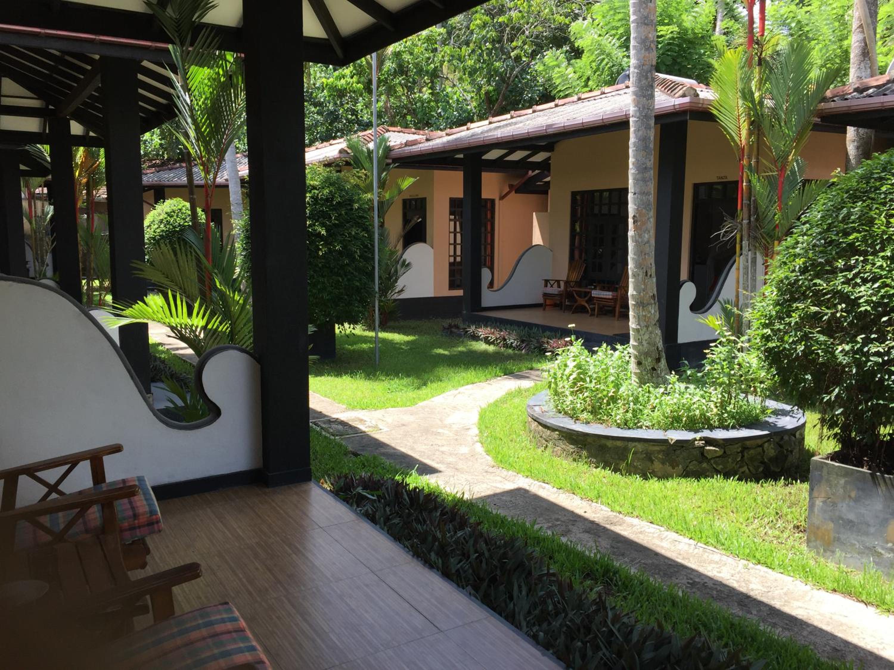 Superior Deluxe Cabana photo 3