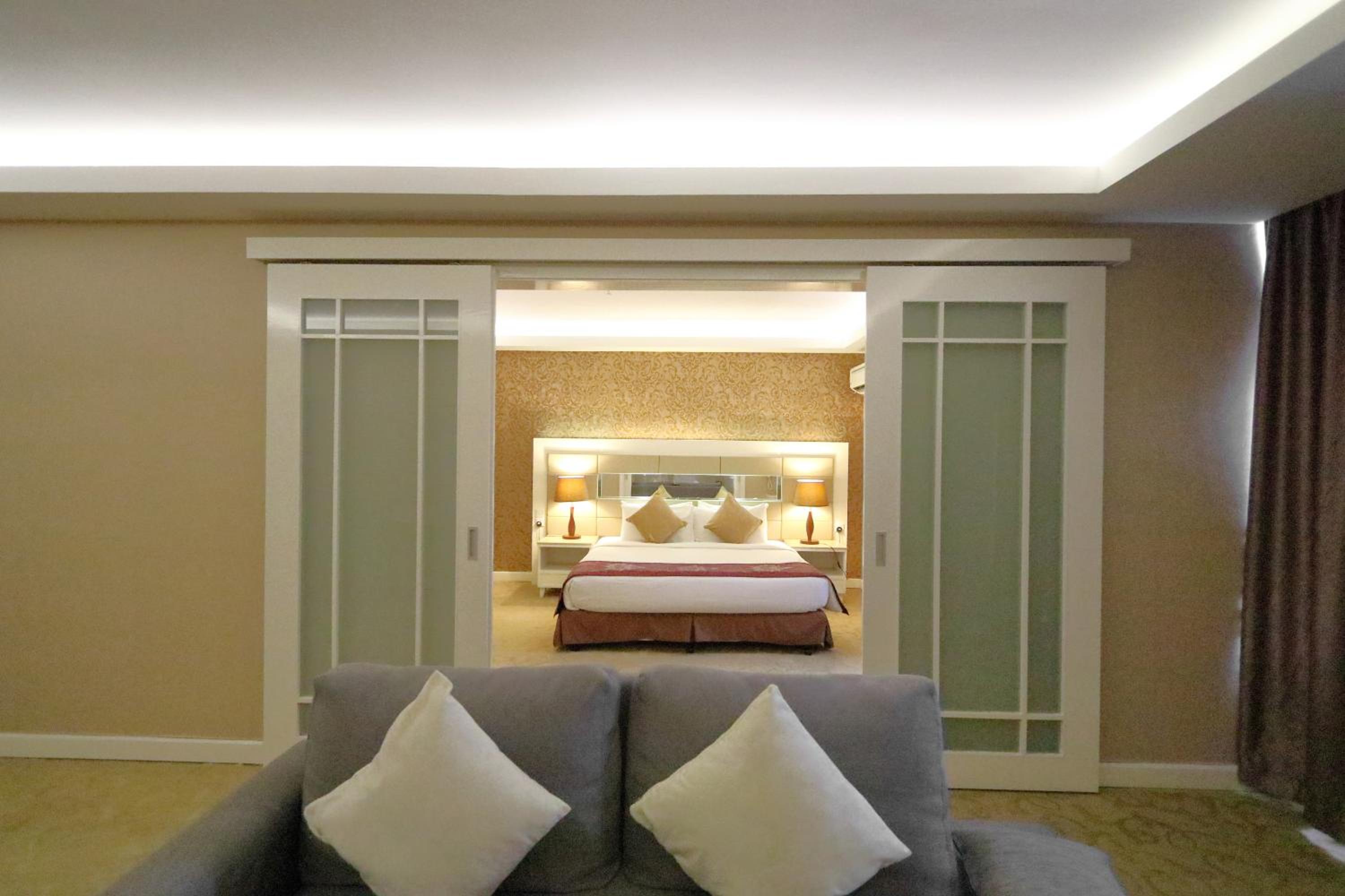 Executive Suite photo 2